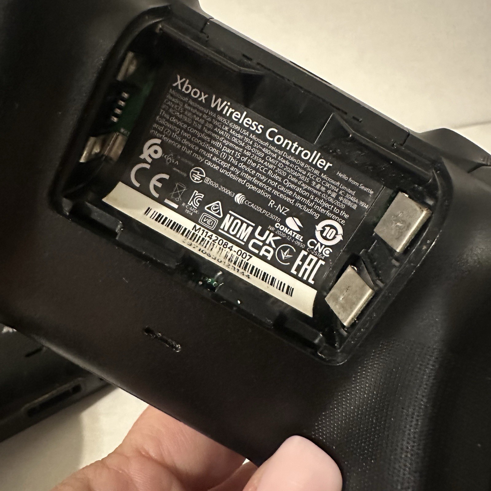 Lot Of 2 Microsoft Xbox Wireless Controller Black Model 1914 No Battery Covers