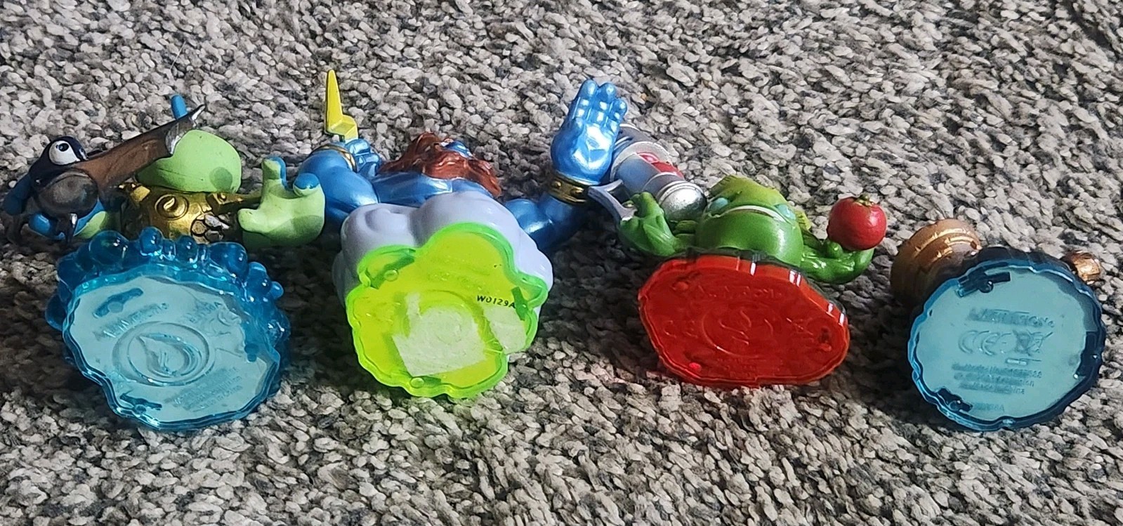 Lot Of 4 Skylanders Figures Lightning Rod, Food Fight, Rip Tide & Battle Hammer