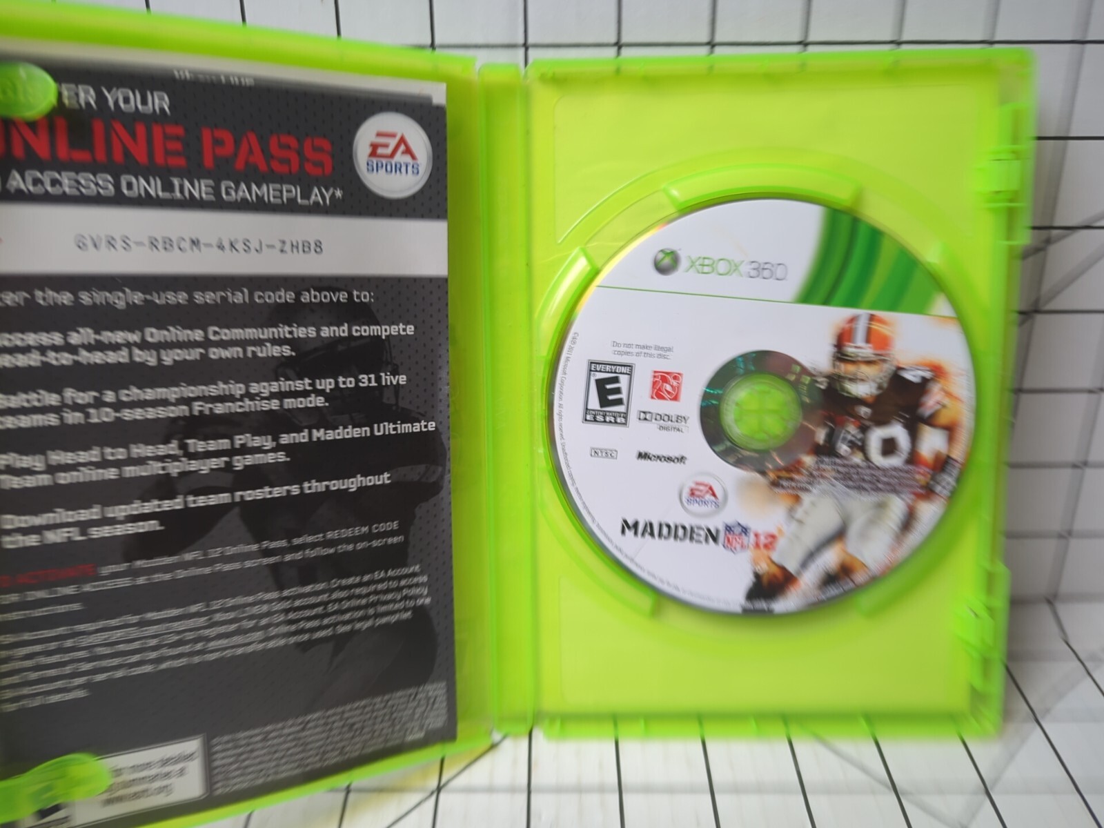 Madden NFL 12 (Microsoft Xbox 360, 2011)