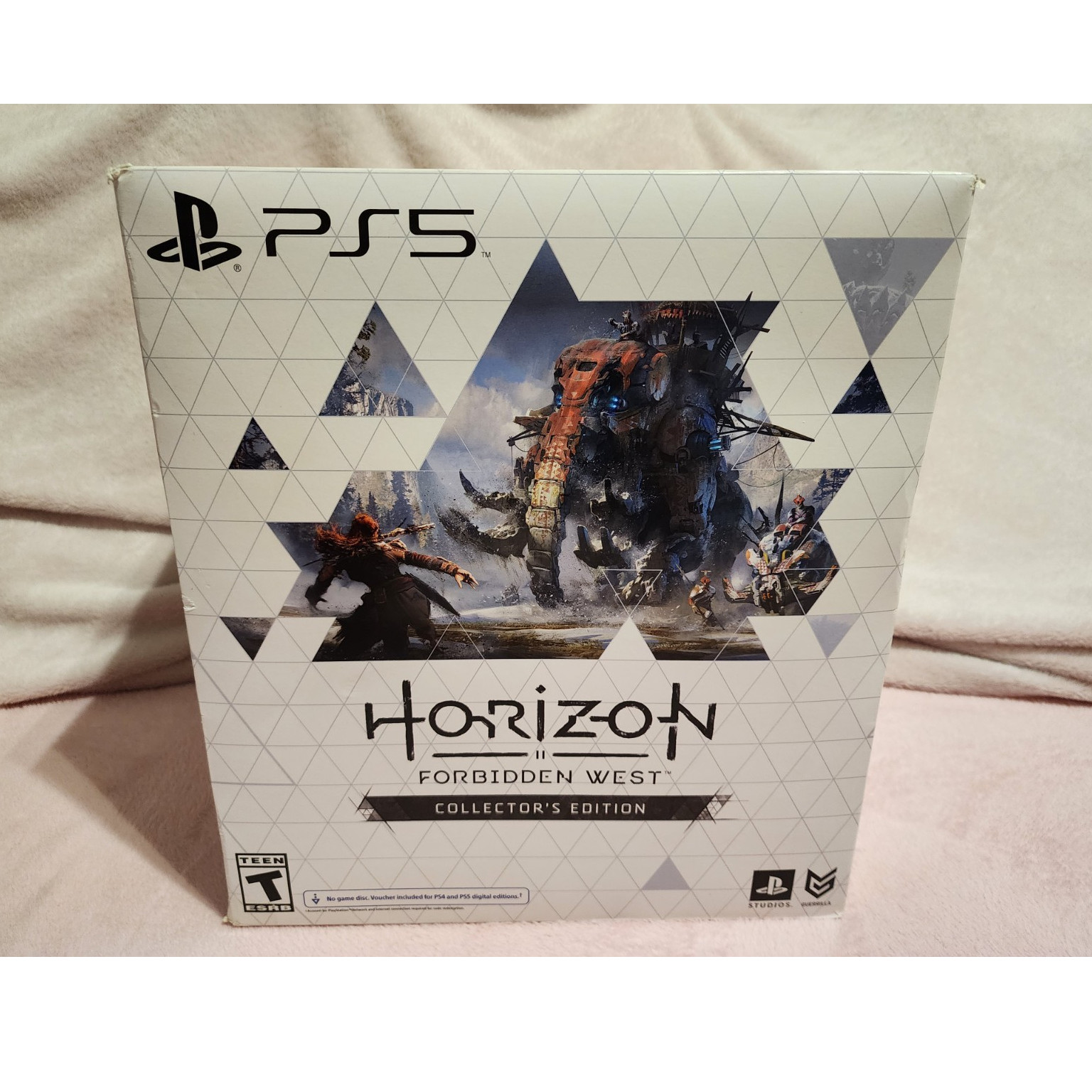 PlayStation Horizon Forbidden West Collector’s Edition PS5 Aloy Tremortusk Stat…