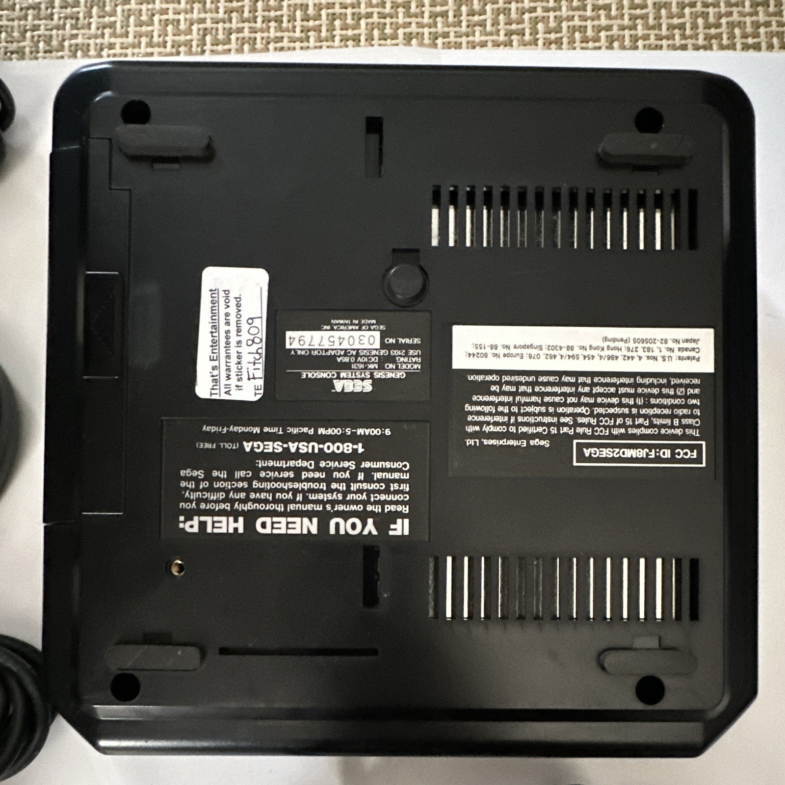 SEGA Genesis 16-Bit Console Lot MK-1601 and MK-1631 4 Controllers + AC Adapters