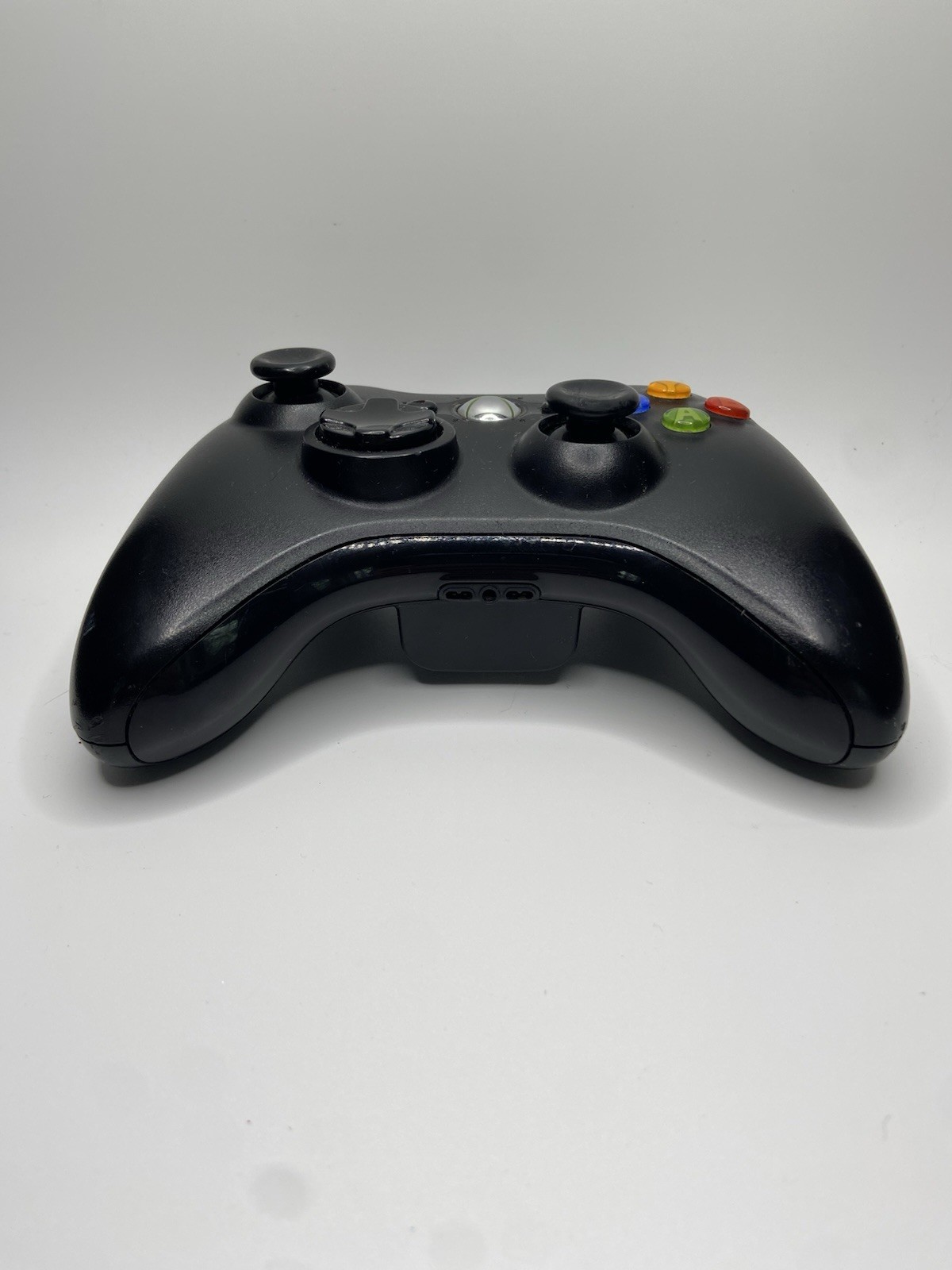 Microsoft Xbox 360 Wireless Controller Black Battery Powered Console Accessory