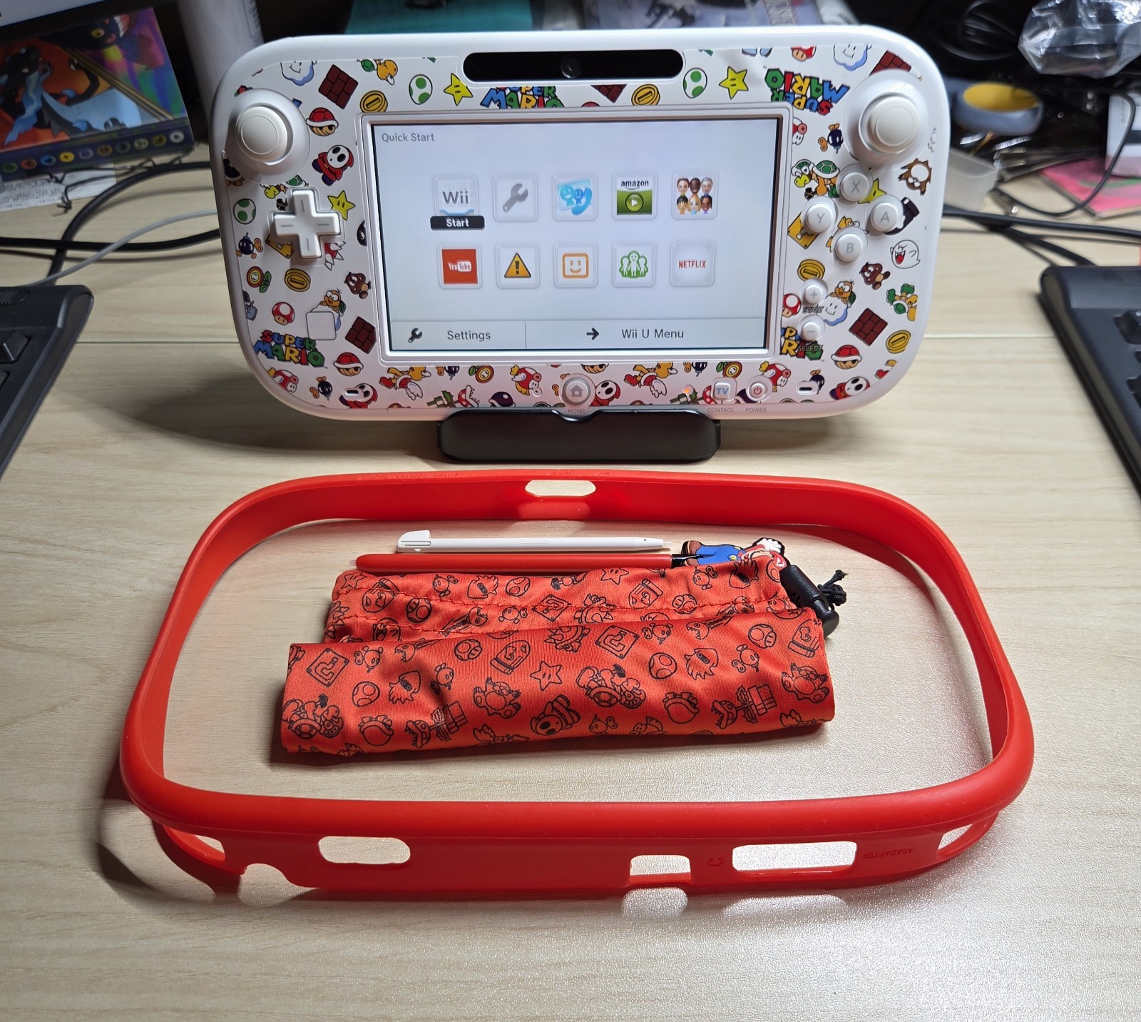 Wii U Game Pad WUP-010(USA) Charger & Stand with Stylus Tested Working Very Good
