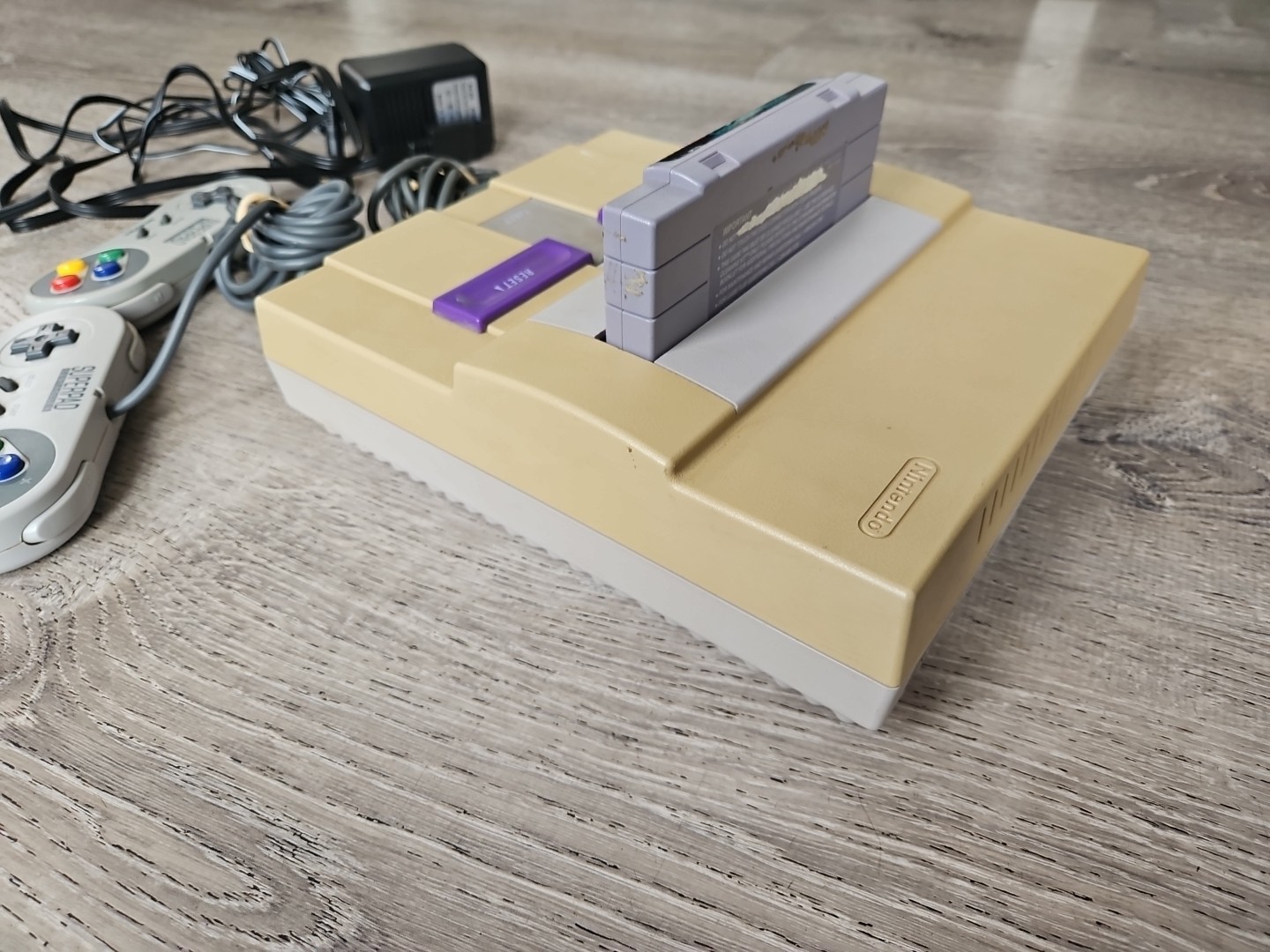 SNES Original Console Power / Av Cables 2 Controllers + Super Mario World