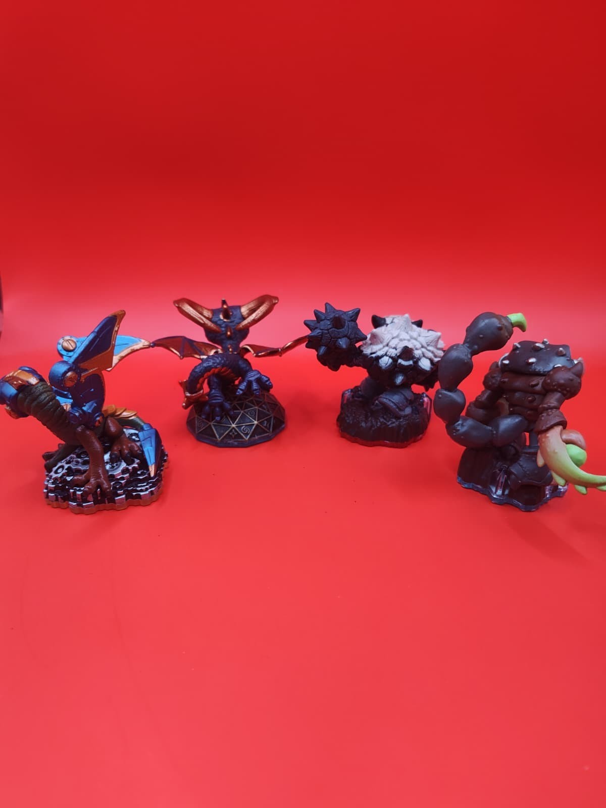 Lot Of 4 Skylanders Figures LIGHTCORE DROBAT,MEGA RAM SPYRO,FISTBUMP, SCORP