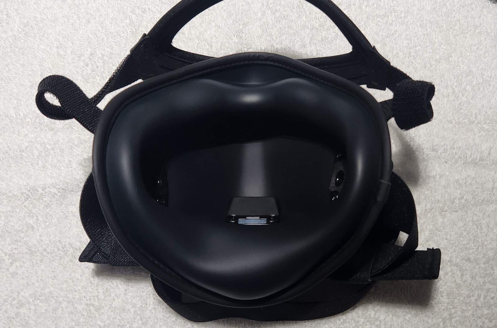 Metadox Vekta Soundproof Gaming Mask w/ Built-In Microphone Tested & Prepared