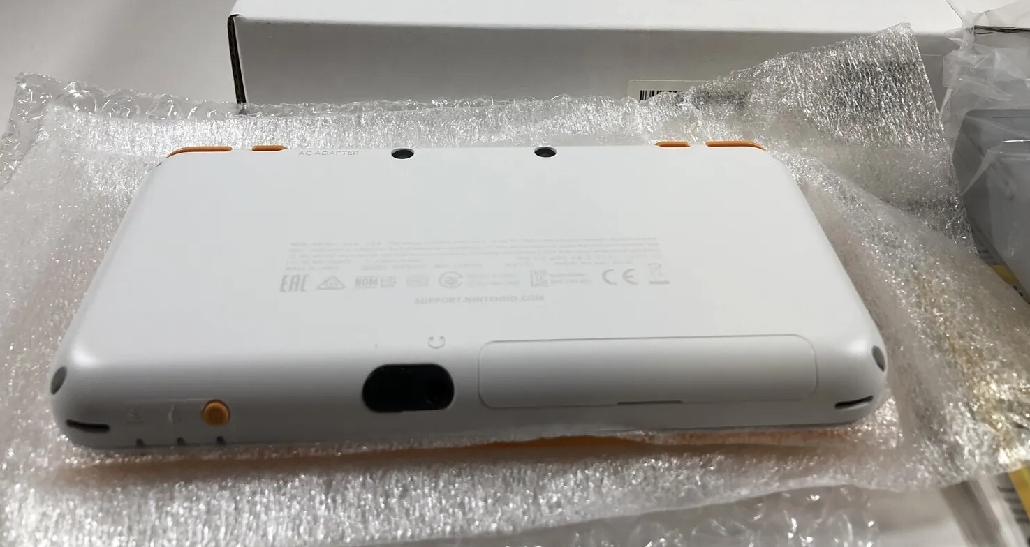 “New” Nintendo 2DS XL Orange/White Handheld System Console – Ships Today!