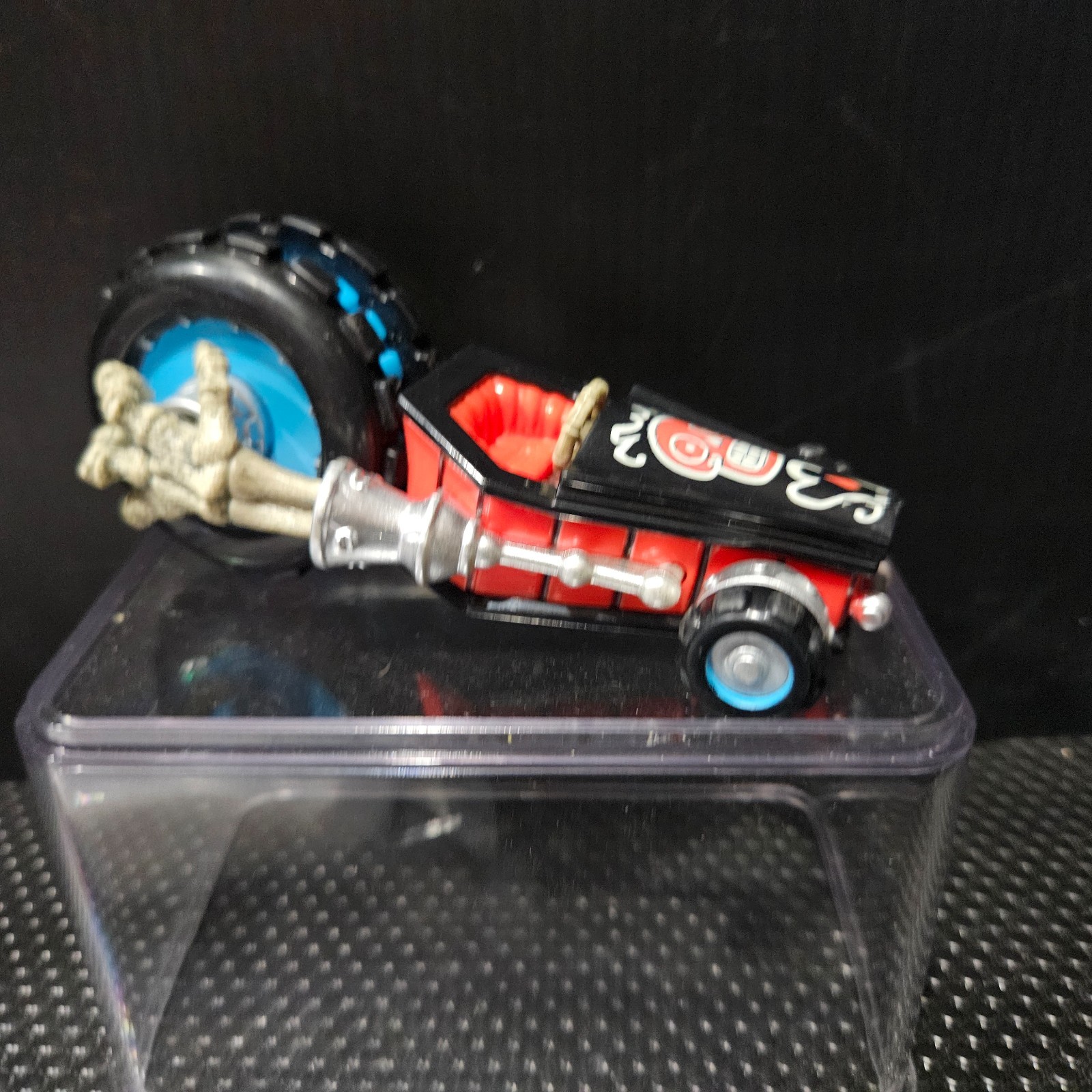 Skylanders SUPERCHARGERS CRYPT CRUSHER Burn Cycle Vehicle Figure Piece