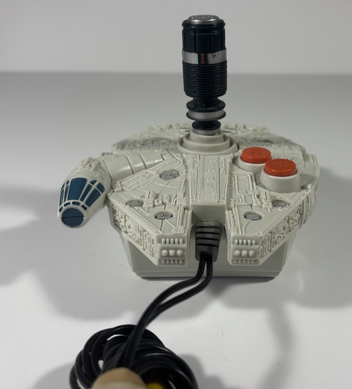 LOT 2 VTG 2006 JAKKS Pacific Star Wars Millennium Falcon SUPER PAC MAN plugNplay
