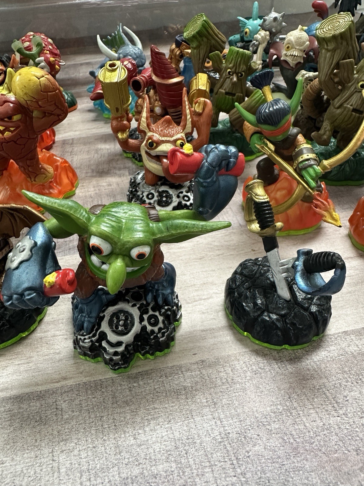 Mixed Lot of 41 Skylanders figures plus 3 portals Giants, Spyro, more