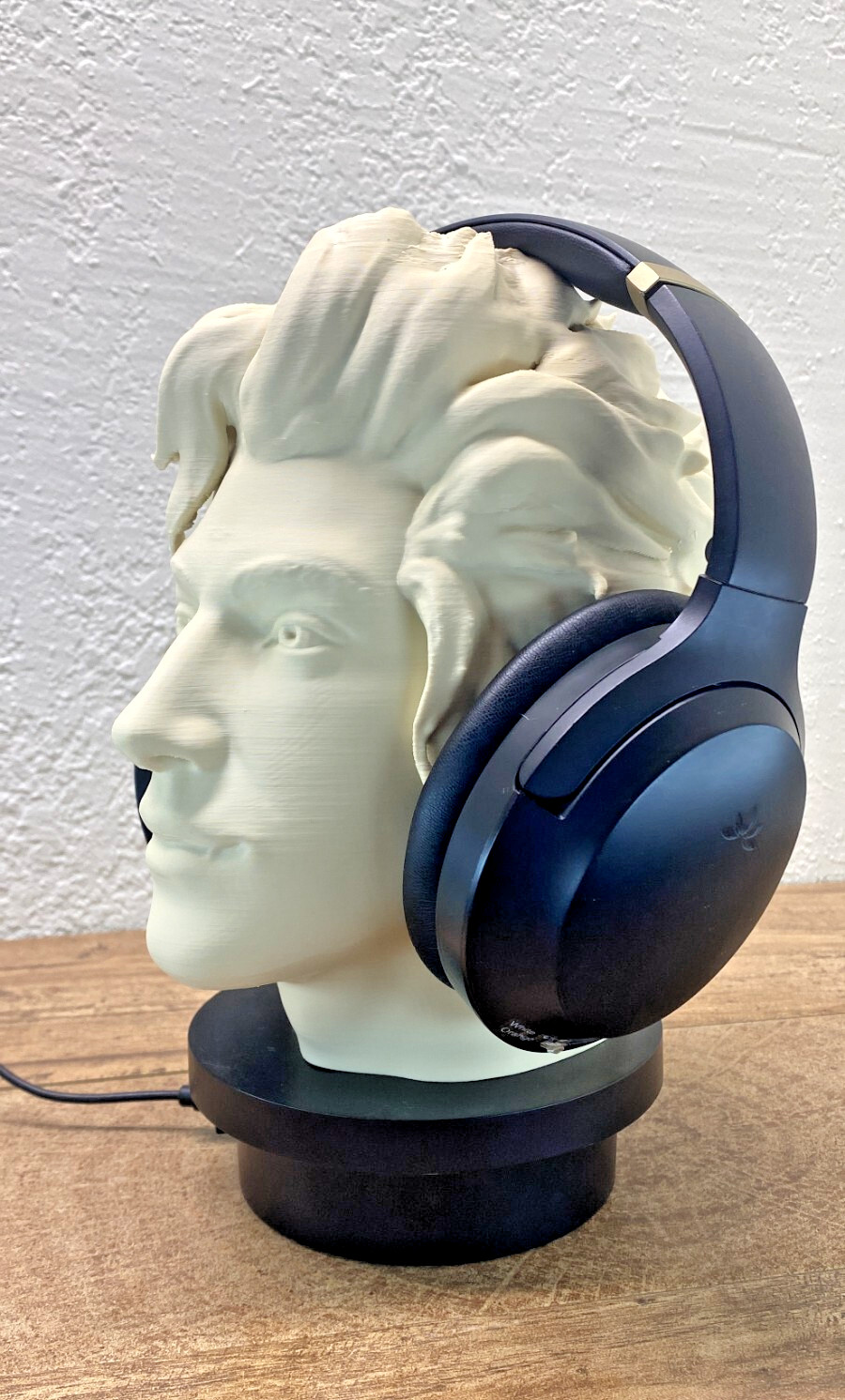 Rogue Vampire Headphone Stand | Baldur’s Gate Gaming Display l BG3 Astar Bust
