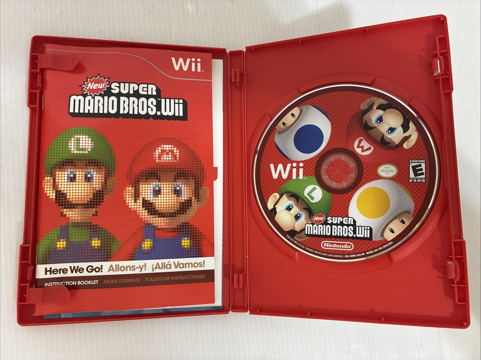 New Super Mario Bros Wii Nintendo Wii Game Red Case CIB Complete Manual Tested