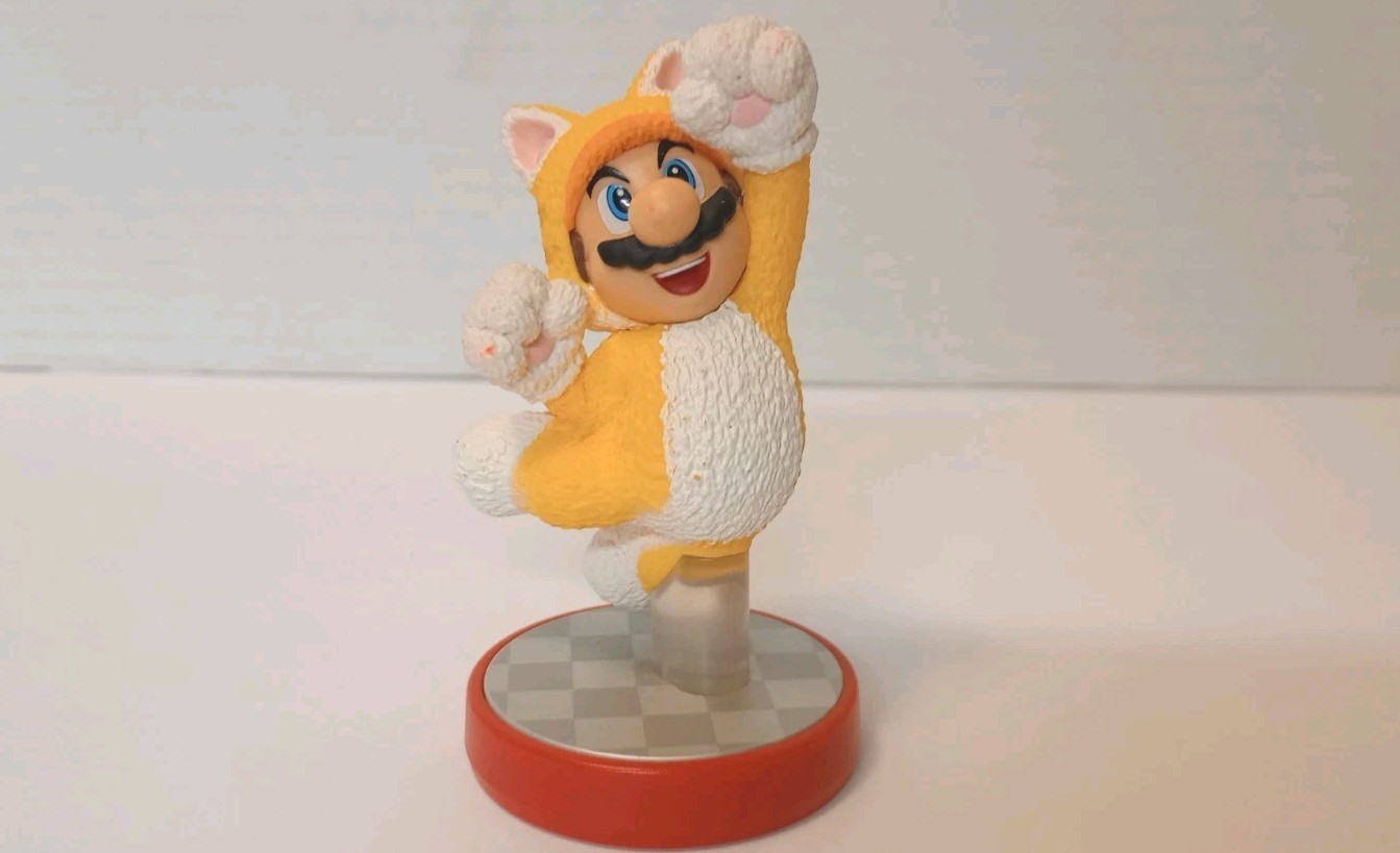 Nintendo Amiibo Super Mario World Yellow Cat Mario Nintendo Figure