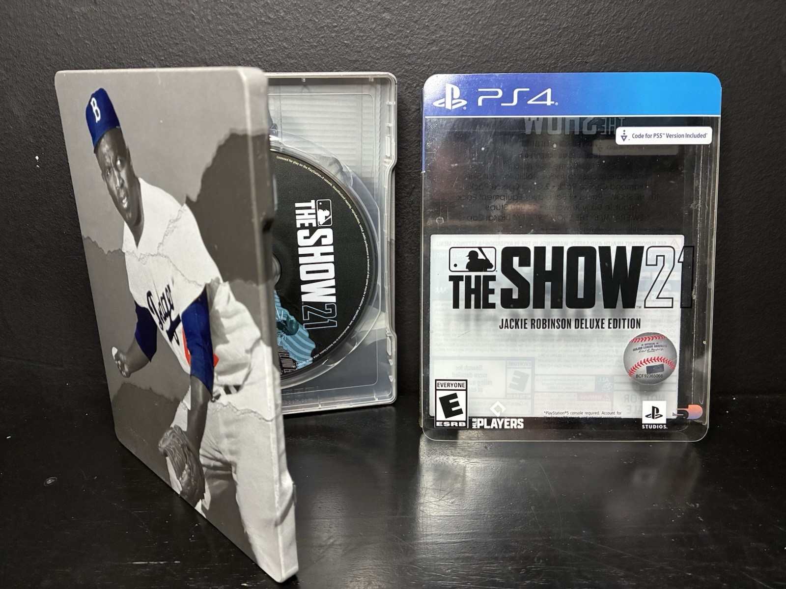 MLB The Show 21 Jackie Robinson Deluxe Edition PS4 Steelbook + New Era Hat