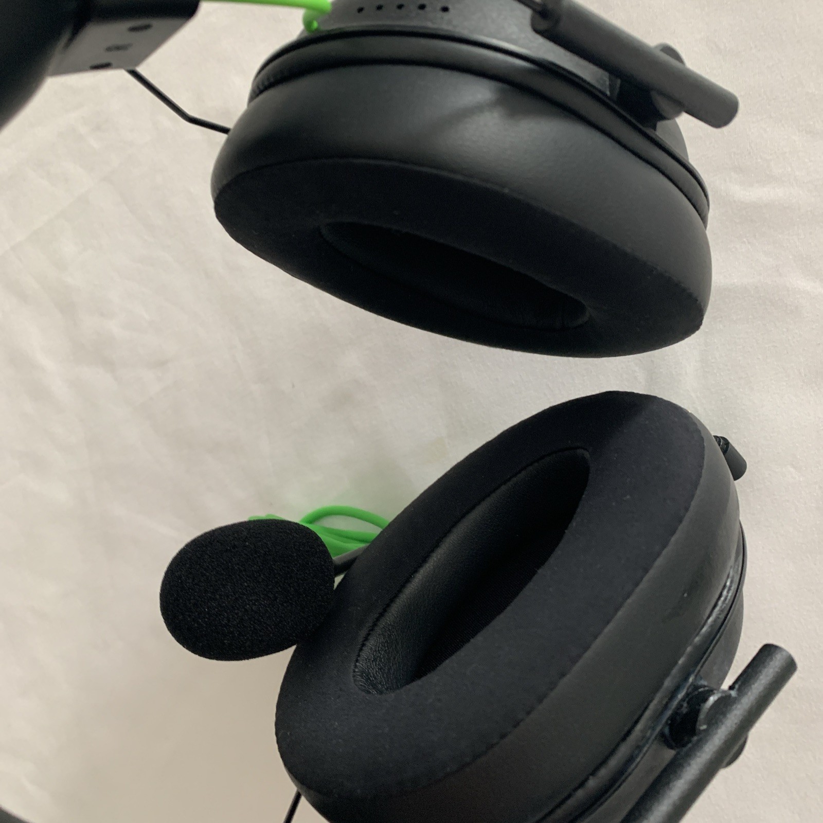 Razer BlackShark v2 X Green Wired Headset for Xbox – Black In Color Great Shape