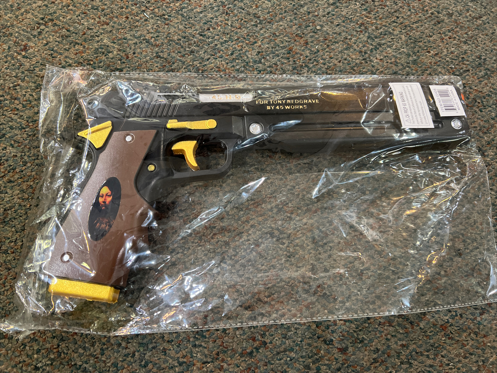 Devil May Cry Ebony and Ivory Pair Dante 1:1 Pistol Props Replica Cosplay Foam