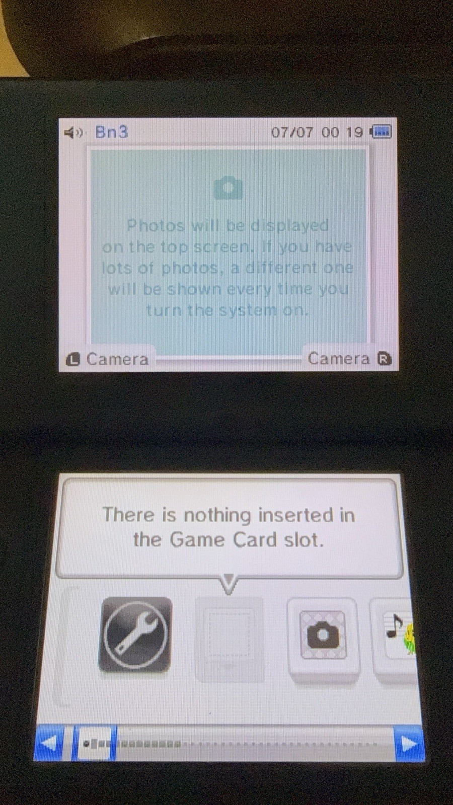 Nintendo DSi XL Blue w/ Charger Stylus, Case & Game Lot *Tested* READ BELOW