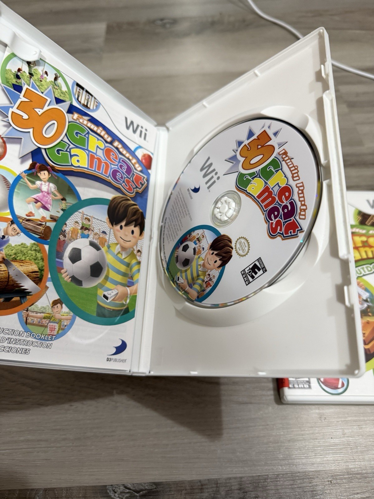 D3Publisher Family Party: 30 Great Games Nintendo Wii Manual Included E