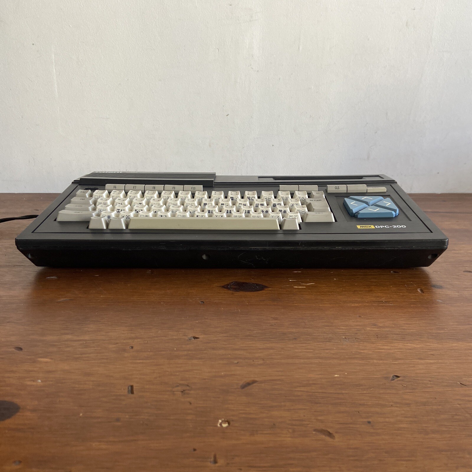 Talent Personal computer. MSX DPC-200 Argentina variant AS-IS