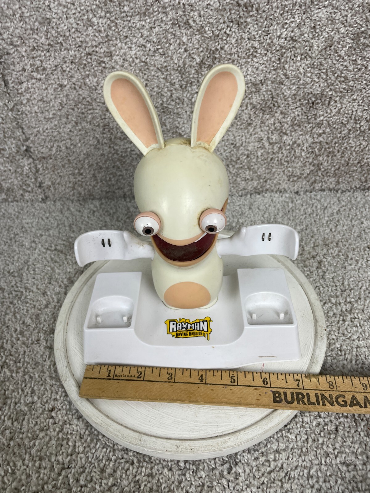 Mad Catz Rayman Raving Rabbids Wii Dual Charger RRR5762 White Untested
