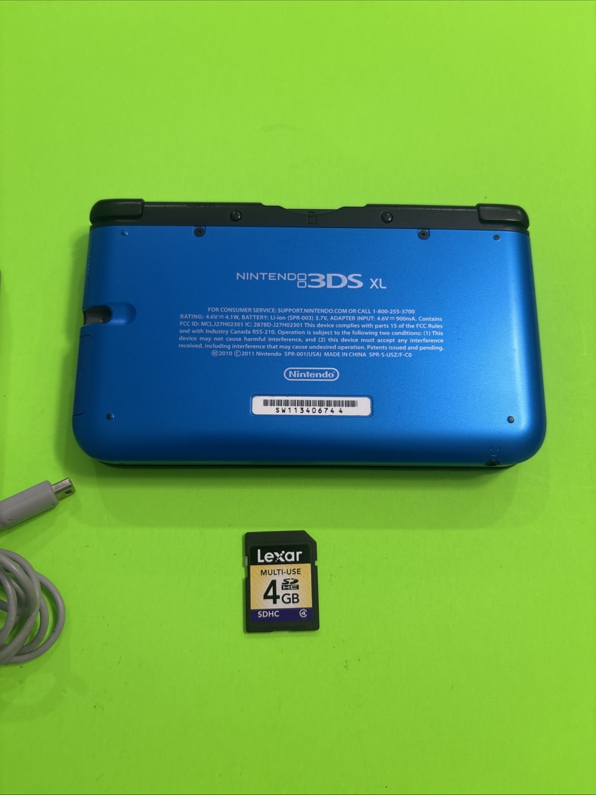 Official Nintendo 3DS XL Blue Tested Working Crack in D-Pad OEM Charger