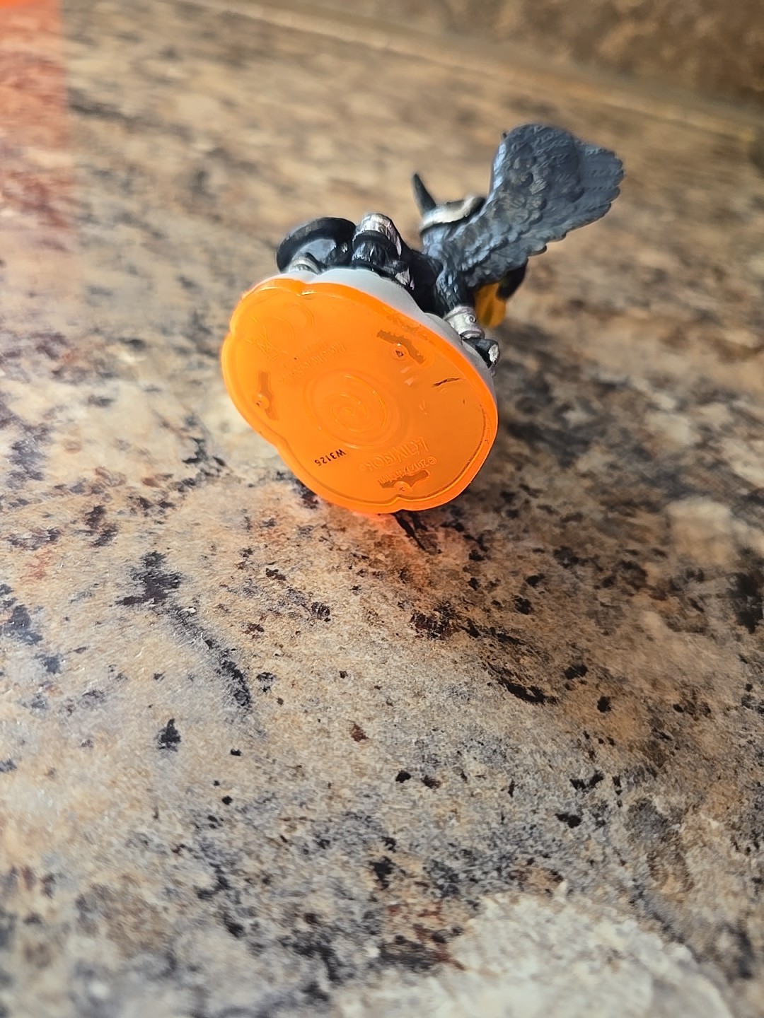 Clean – Skylanders Giants Sonic Boom – Orange Base – 84504888