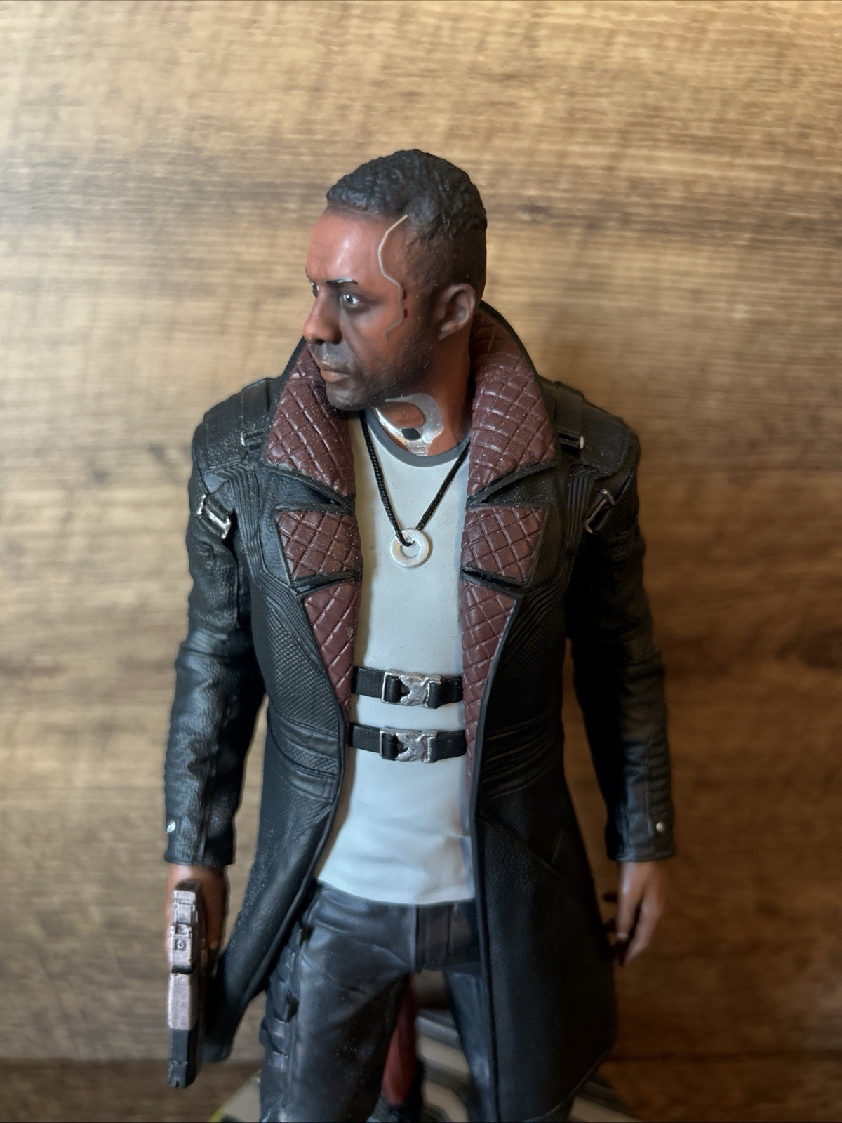 Cyberpunk 2077 Songbird & Solomon Reed Statue Only (Secret Agent) Idris Elba