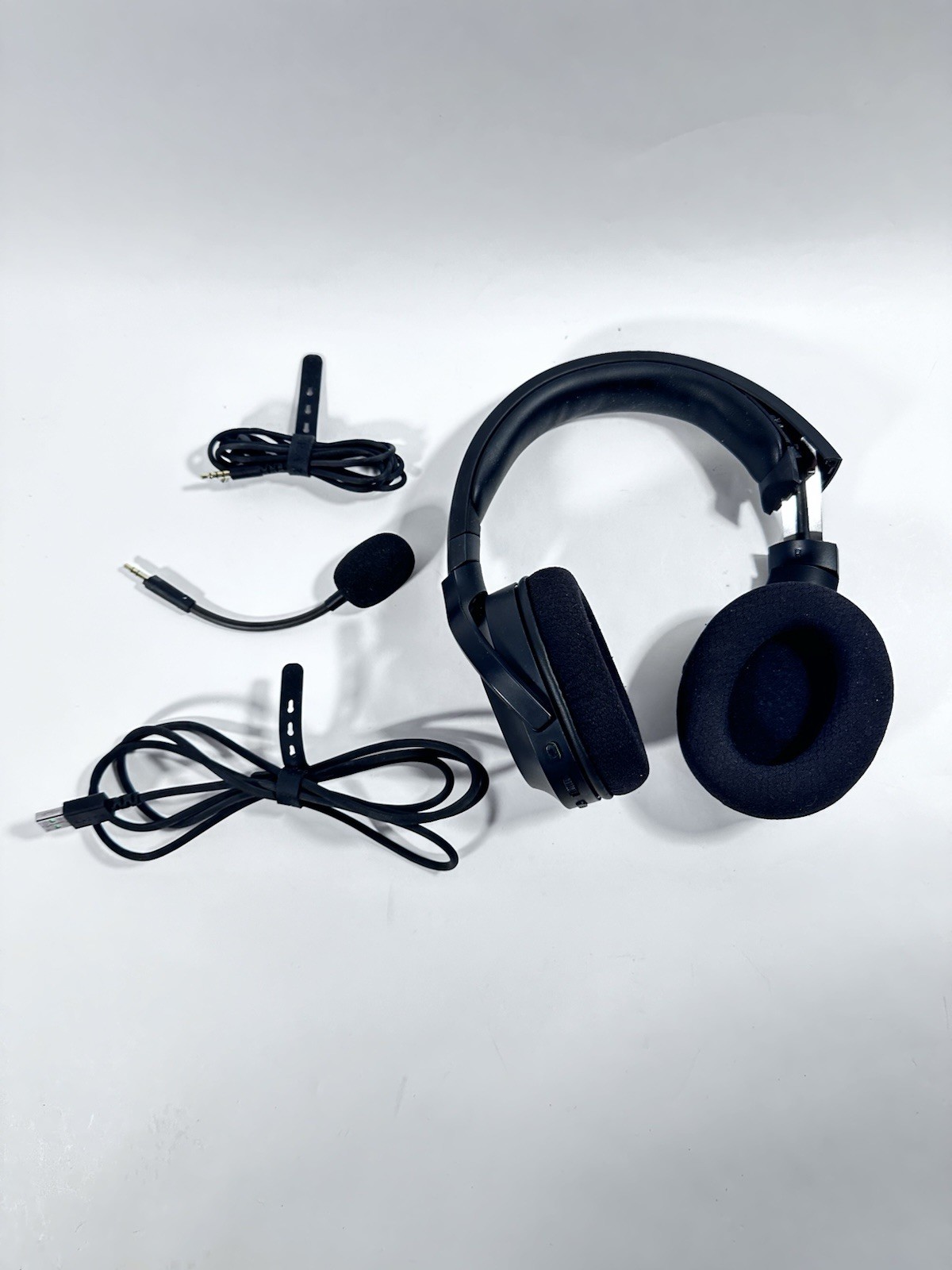AV117 Razer Barracuda X Wireless Gaming Headset Black- PARTS ONLY- NOT WORKING