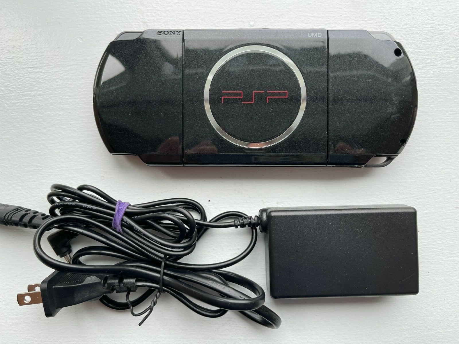 PSP 3000 Red/Black- GOOD CONDITiON – OEM Japan Import US Seller TESTED + Charger