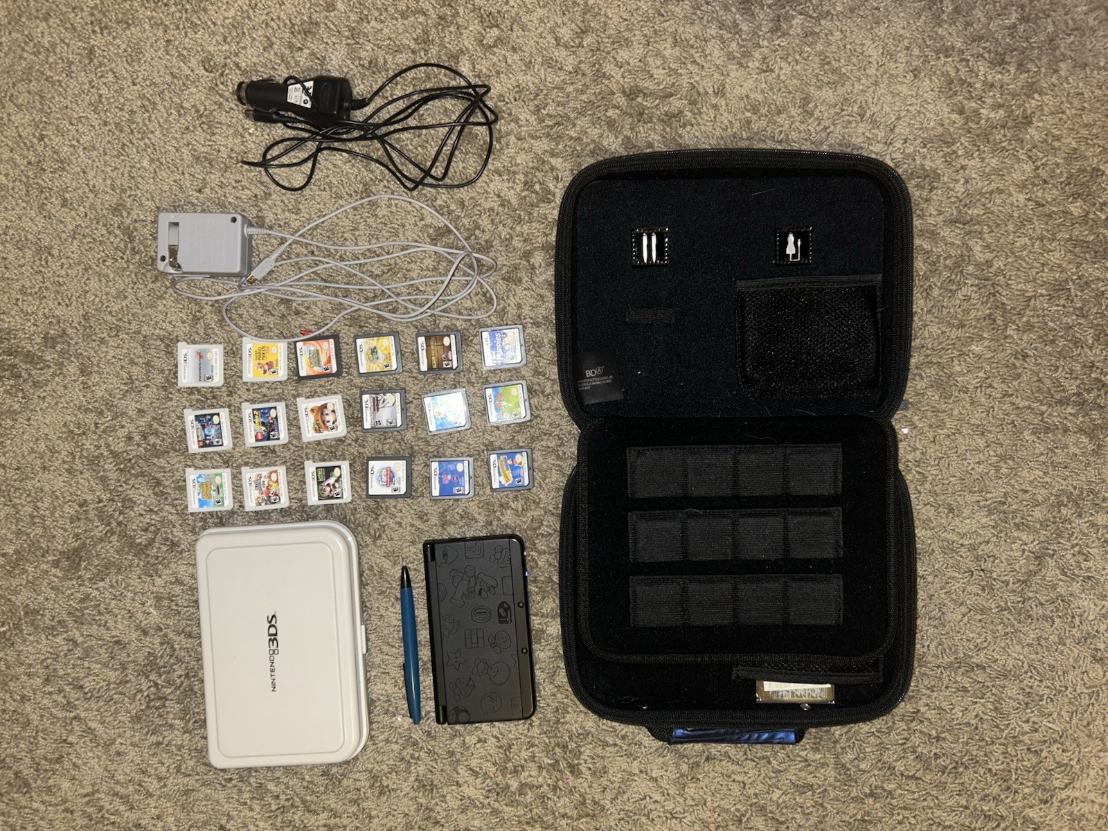 Nintendo 3ds Super Mario Black Edition With 2 Chargers 12 Games And Stylus