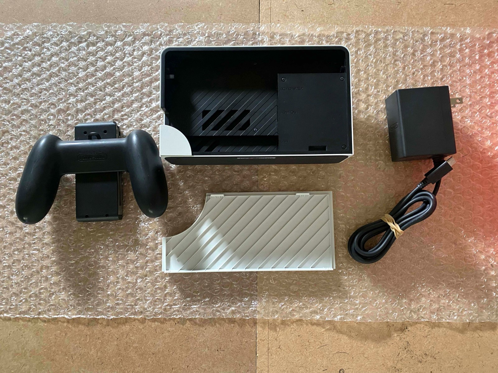 Nintendo Switch OLED Console White (HEG-001 64GB) – COMPLETE / CIB *TESTED *VGC