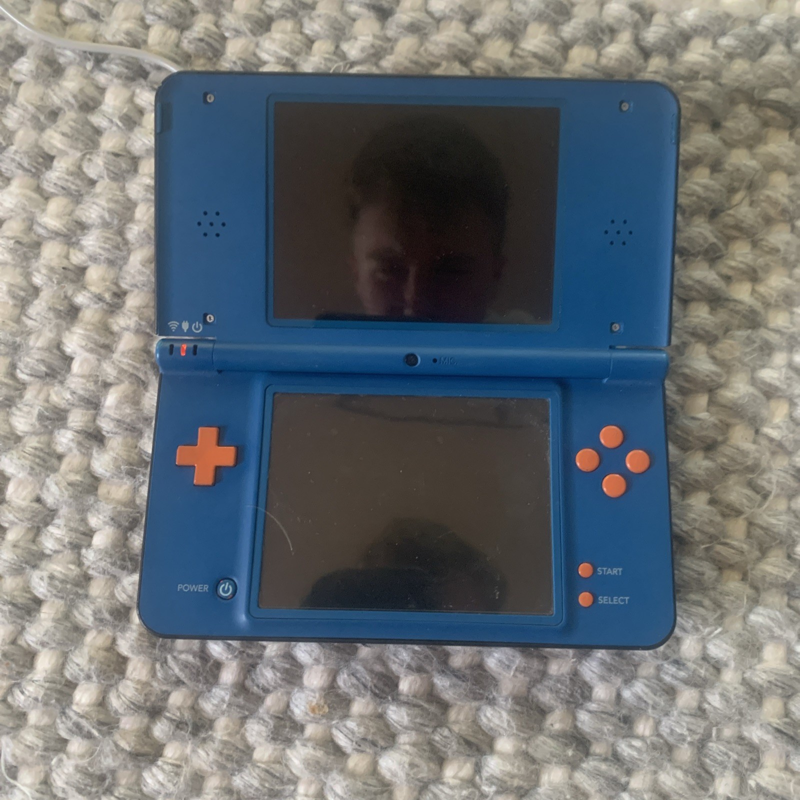 Nintendo DS XL Handheld System Orange Comes With Charger *READ DESCRIPTION*