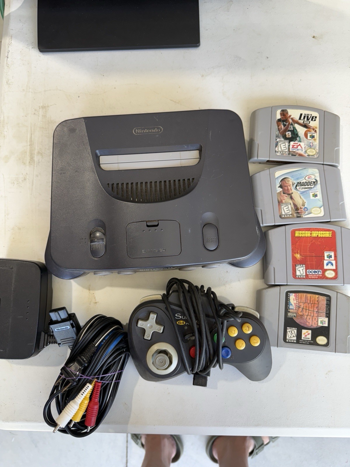 Nintendo 64 N64 Console w/ Controller and Games – Tested/Works