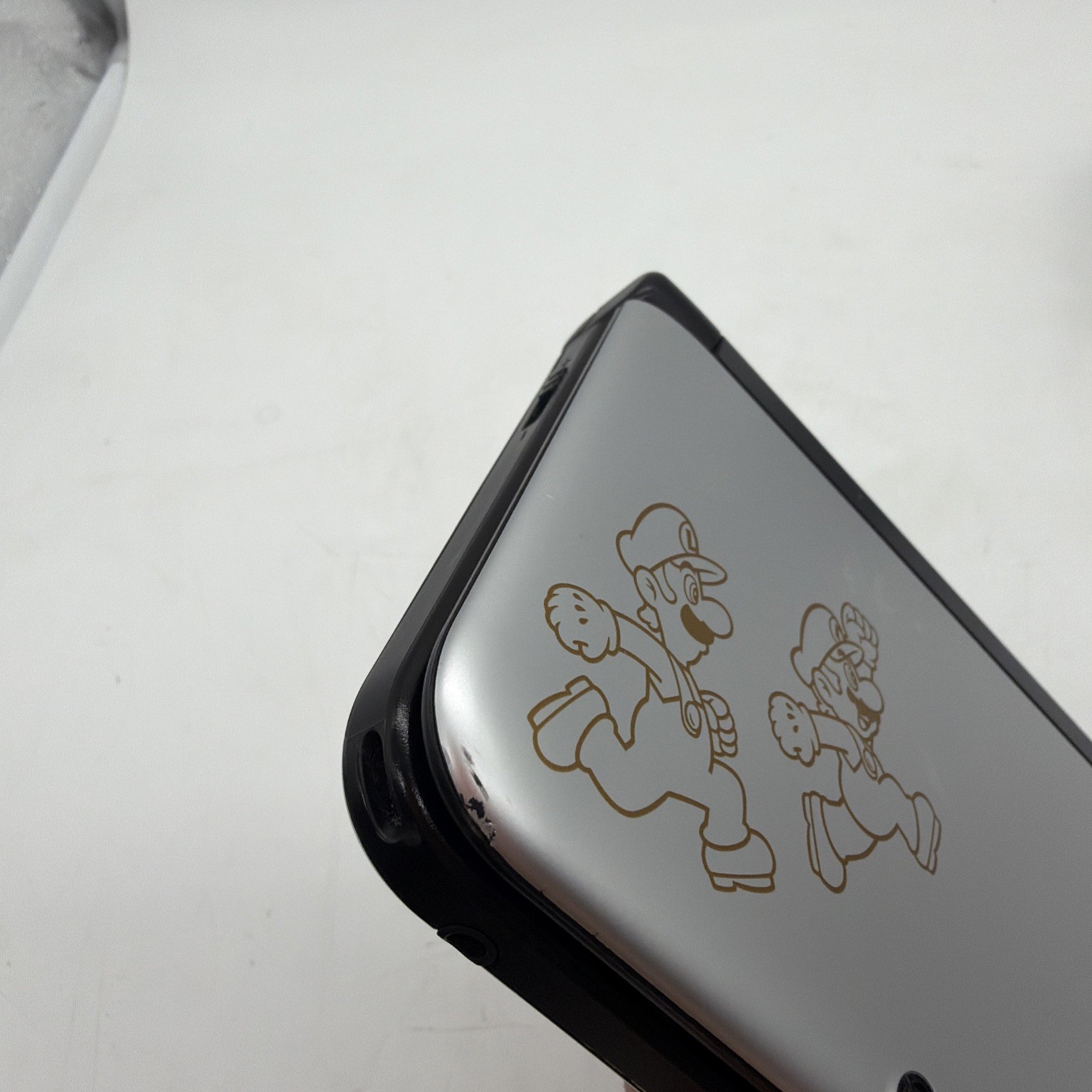 Nintendo 3DS XL Mario & Luigi Dream Team 4GB Handheld System – Silver w/ Charger