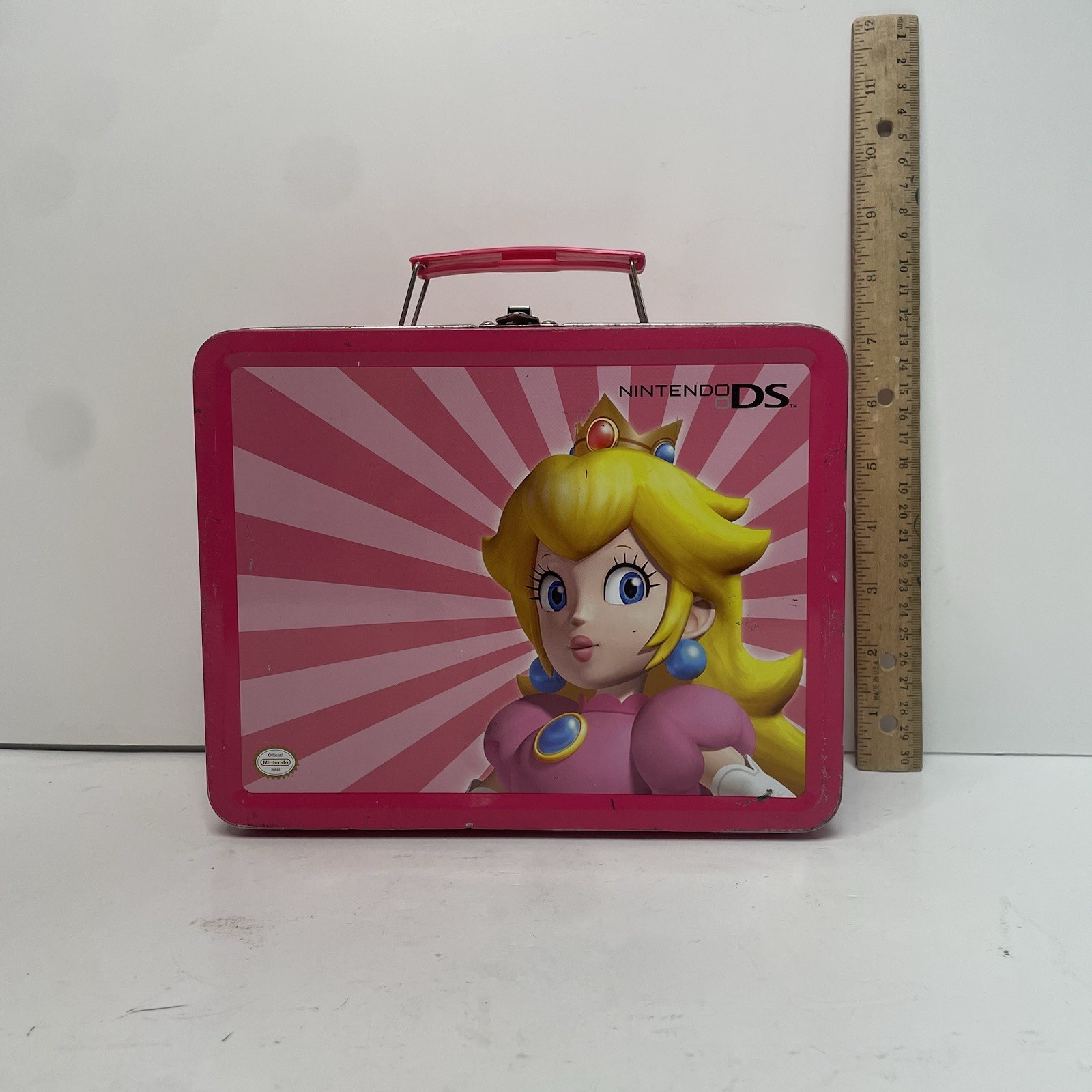 Nintendo DS Lunchbox Case Princess Peach – 2 Game Protectors – Acceptable