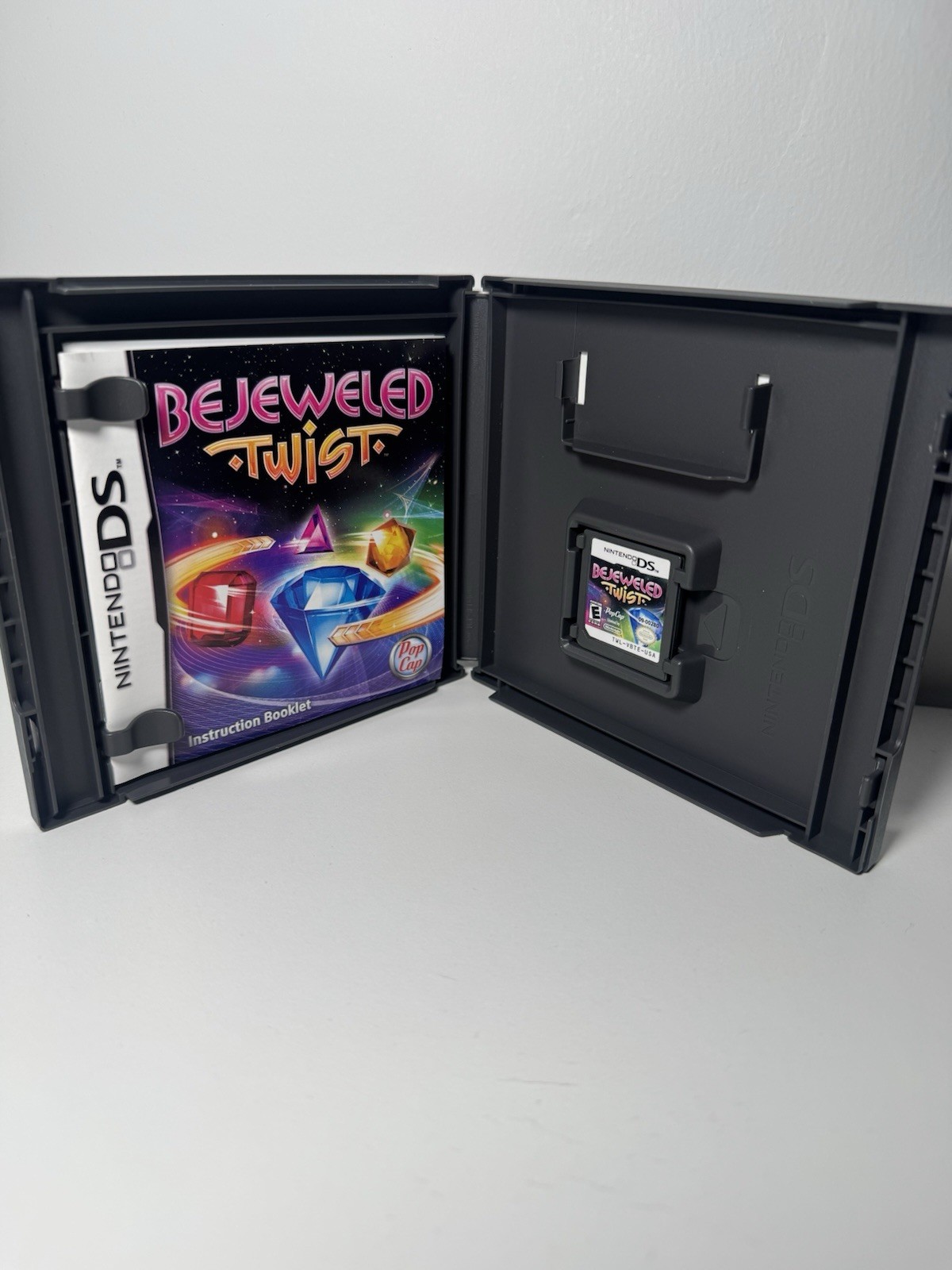 Bejeweled Twist (Nintendo DS, 2010) – Complete In Box, Tested!