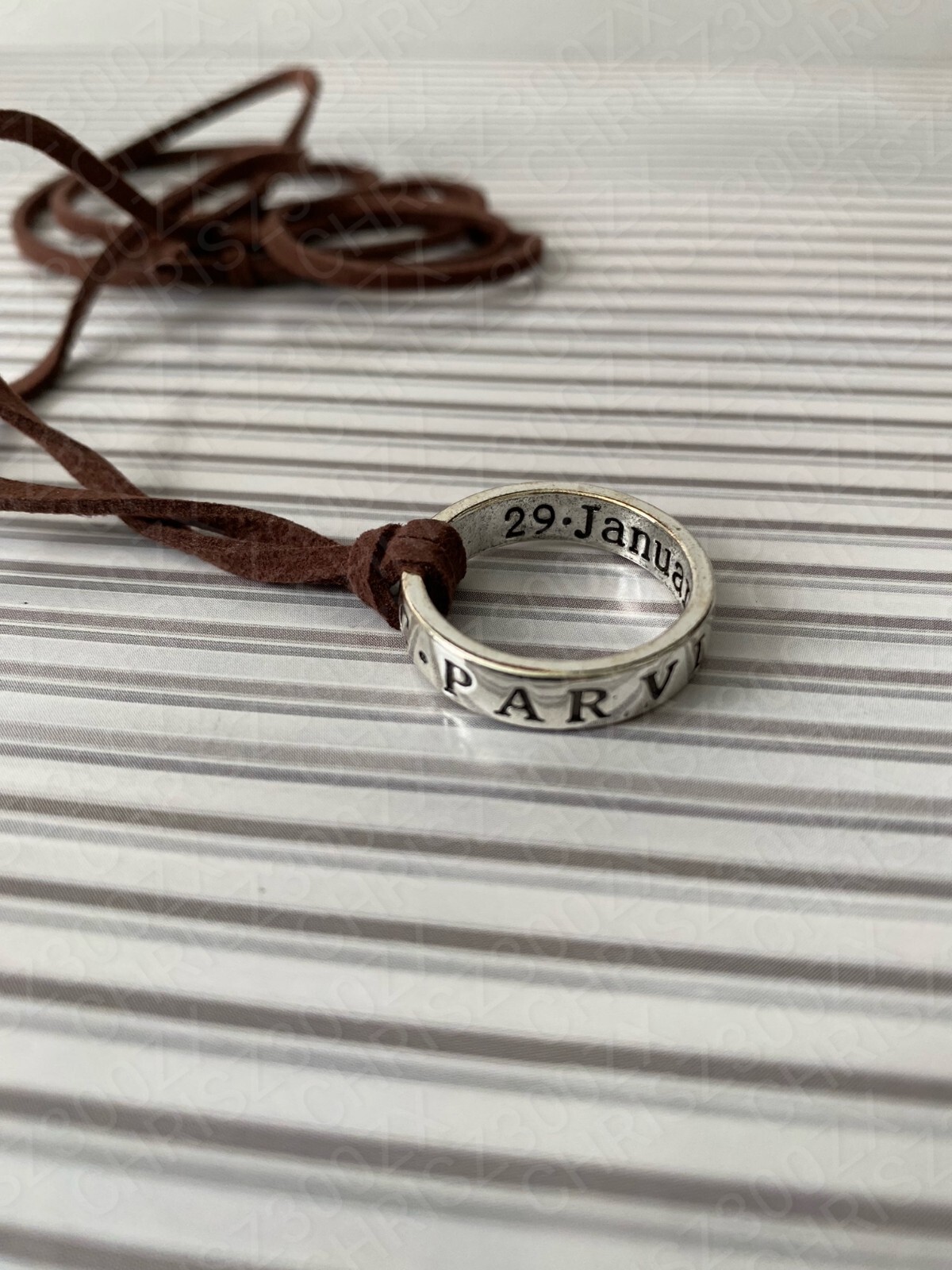 Uncharted 1 2 Drake Magna Sic Parvis Ring Necklace Pendant Figure Charm Size 13