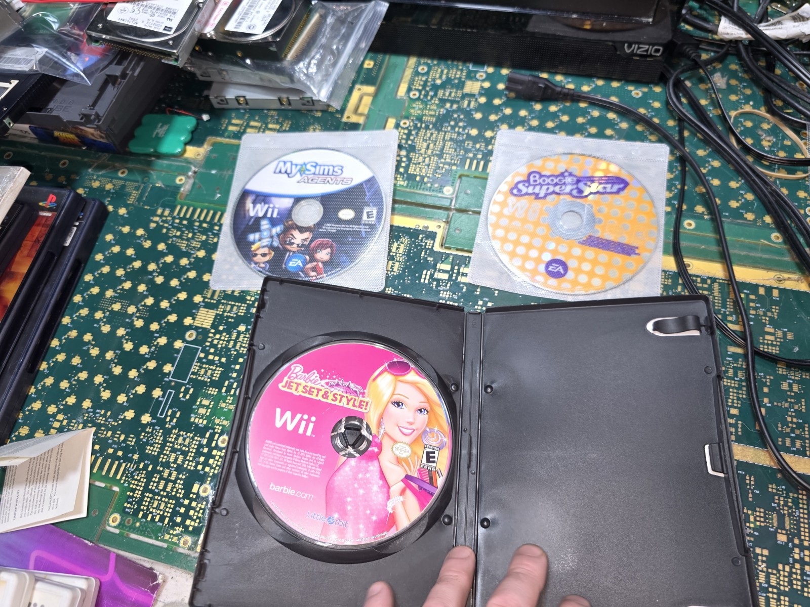 Barbie Jet Set & Style – Nintendo Wii & 2-Exact Others-READ ALL