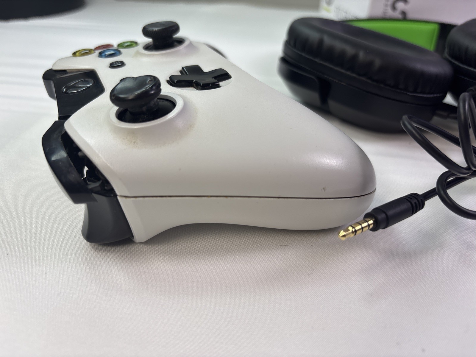 Microsoft Xbox Series S 512GB + Turtle Beach Headphones & 3 Controllers