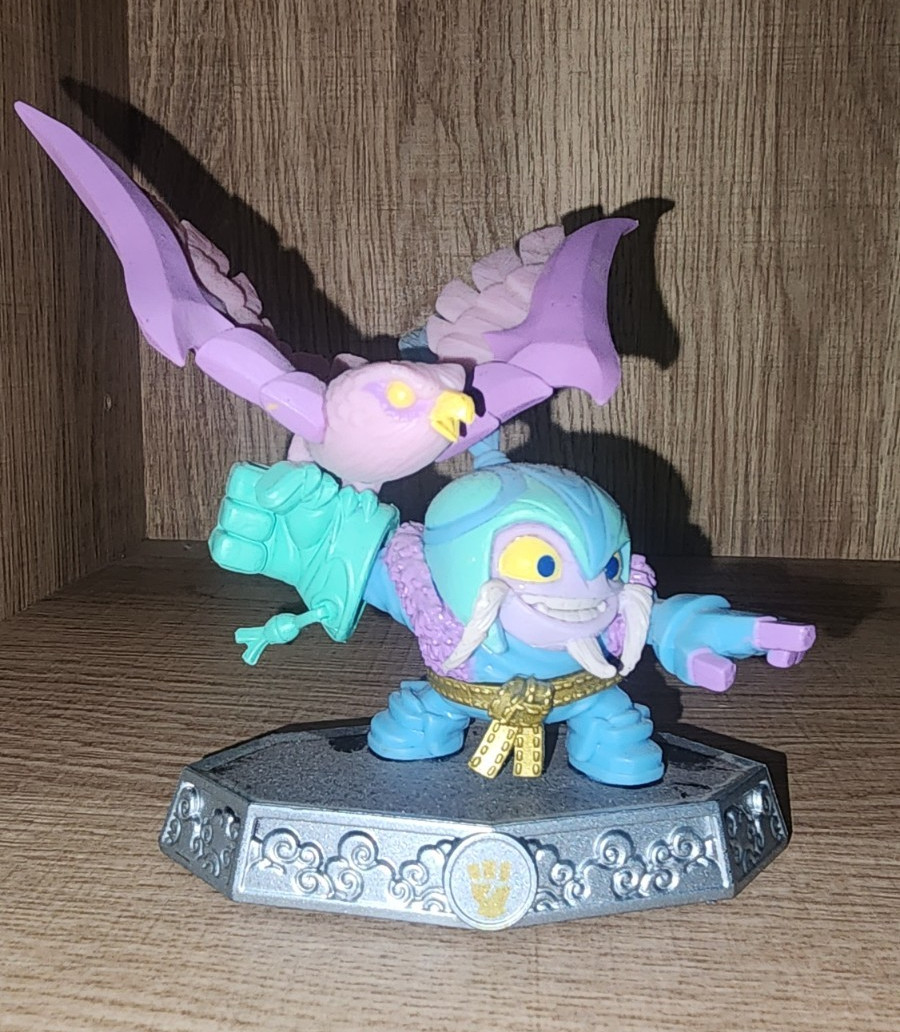 Skylanders Imaginators Egg Bomber Air Strike Character