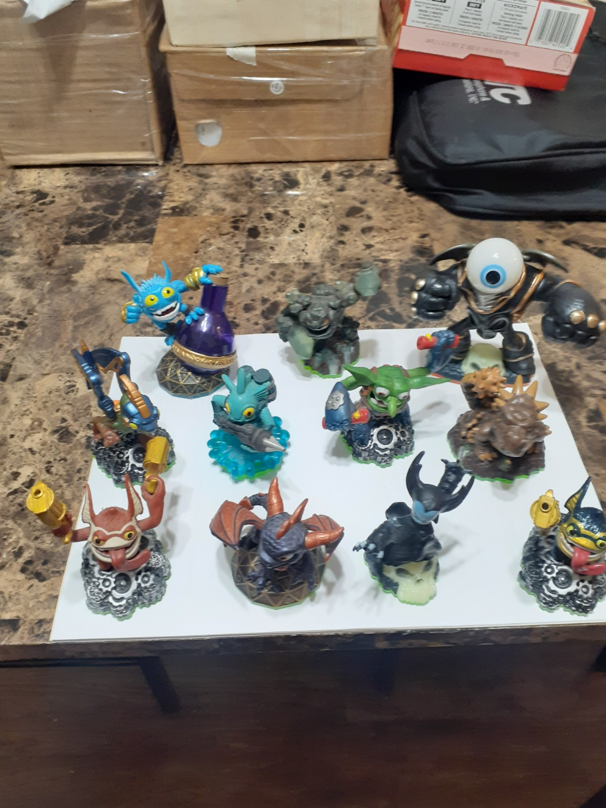 1 MIX LOT OF 11 ACTIVISION SKYLANDERS SUPERCHARGERS CHARACTERS ORIGINAL ITEM