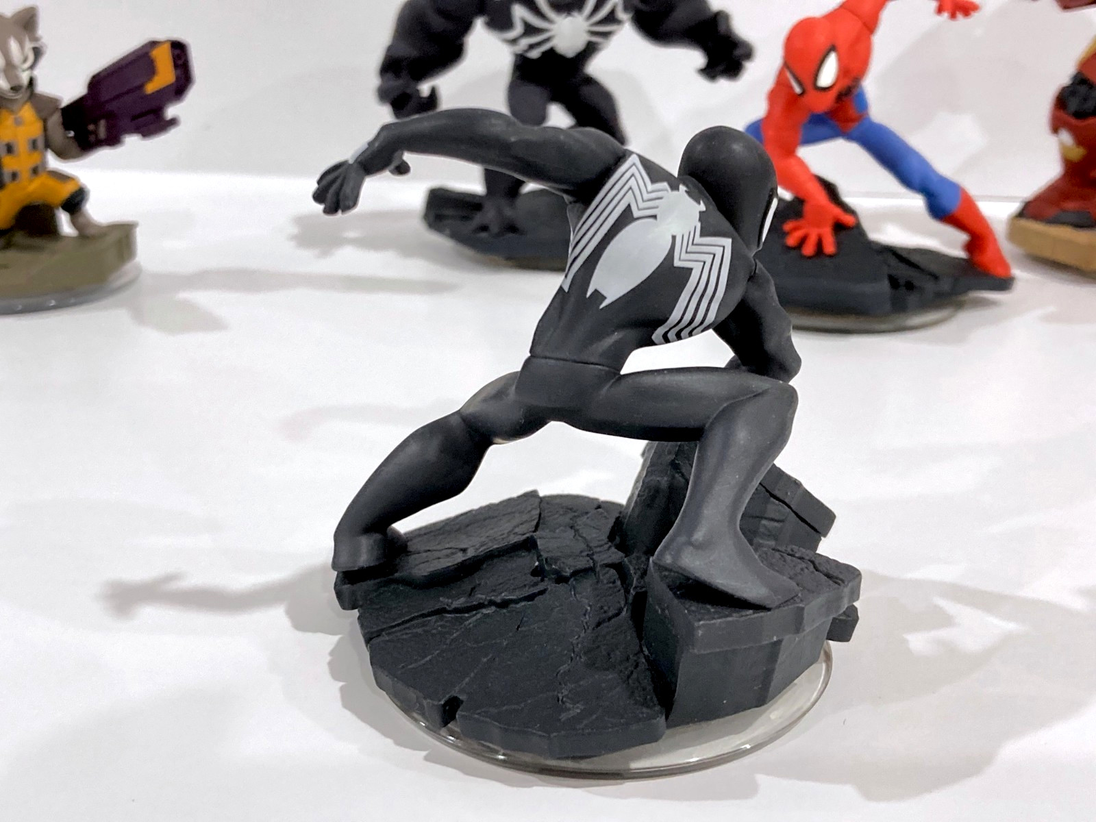Disney Infinity Marvel 2.0 3.0 Symbiote Spiderman Venom + More 6 Figure Lot