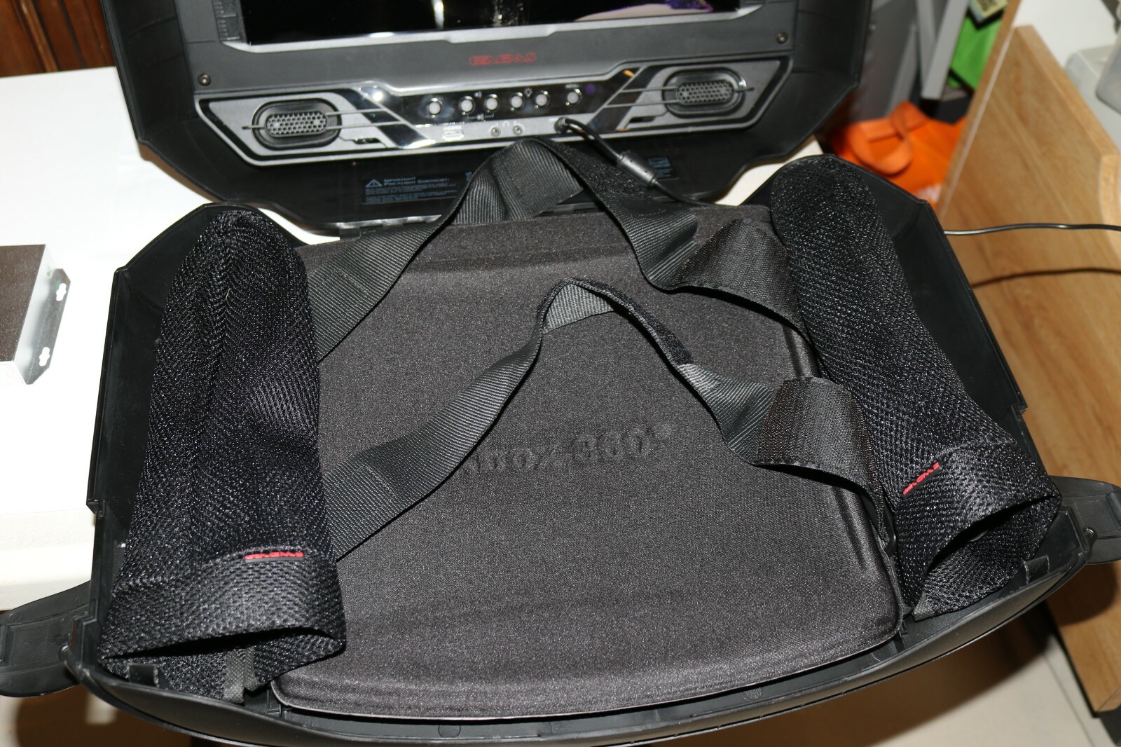 GAEMS G155 Sentry Personal Gaming Environment Portable Monitor as is