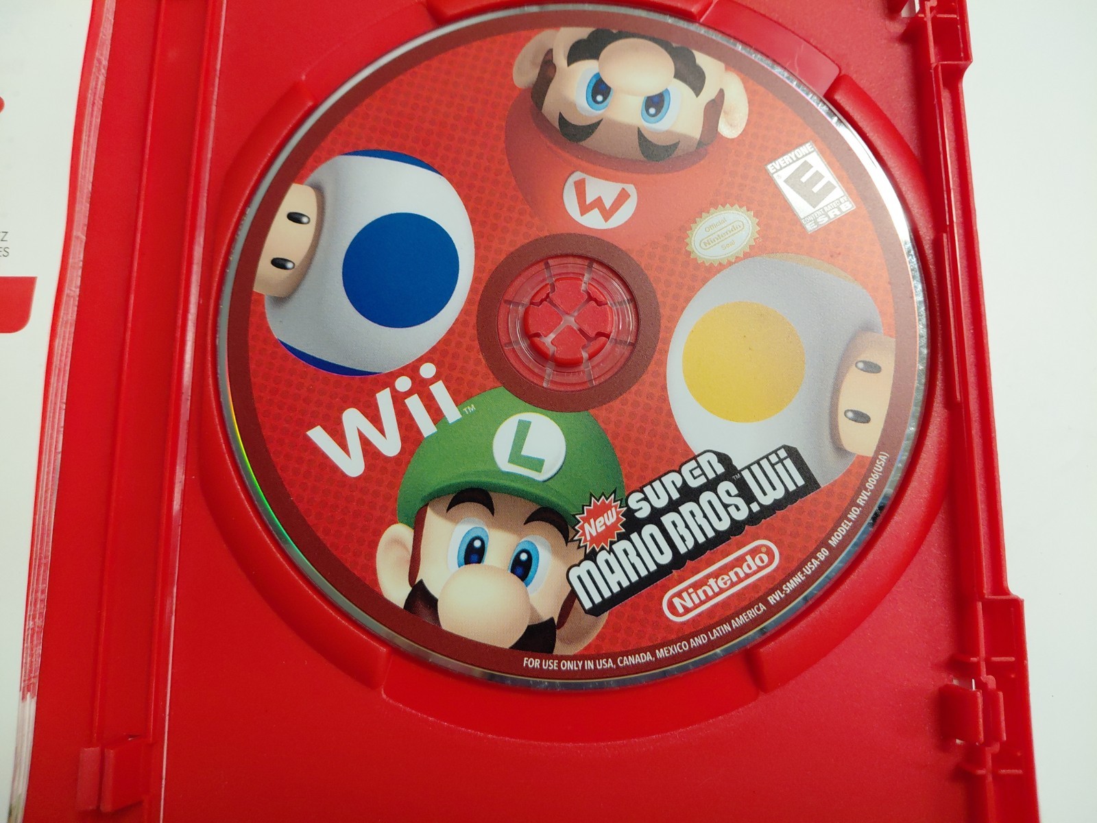 Nintendo Super Mario Bros. Wii Complete Case Manual Multiplayer Platformer