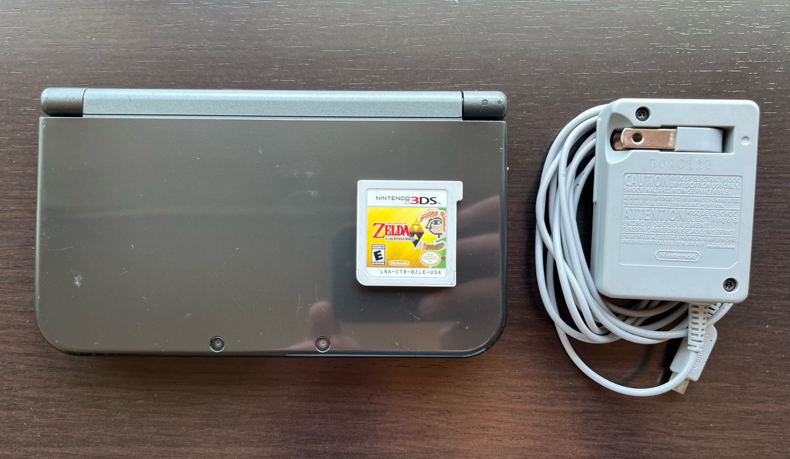 Nintendo New 3DS XL, includes Zelda Link Between Worlds, Some Flaws Scratches
