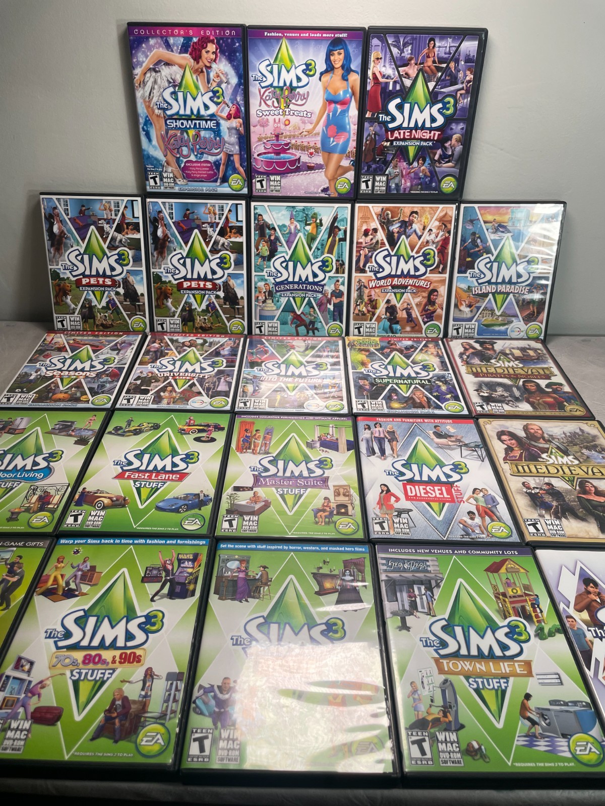 The Sims 3 PC Mac Lot of 22 Expansion Stuff Packs Limited Editions Medieval