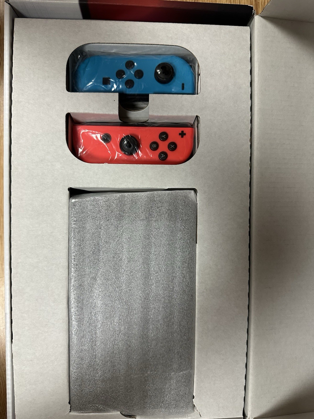 Nintendo Switch Console Neon Blue & Red HAC-001 UNPATCHED CIB