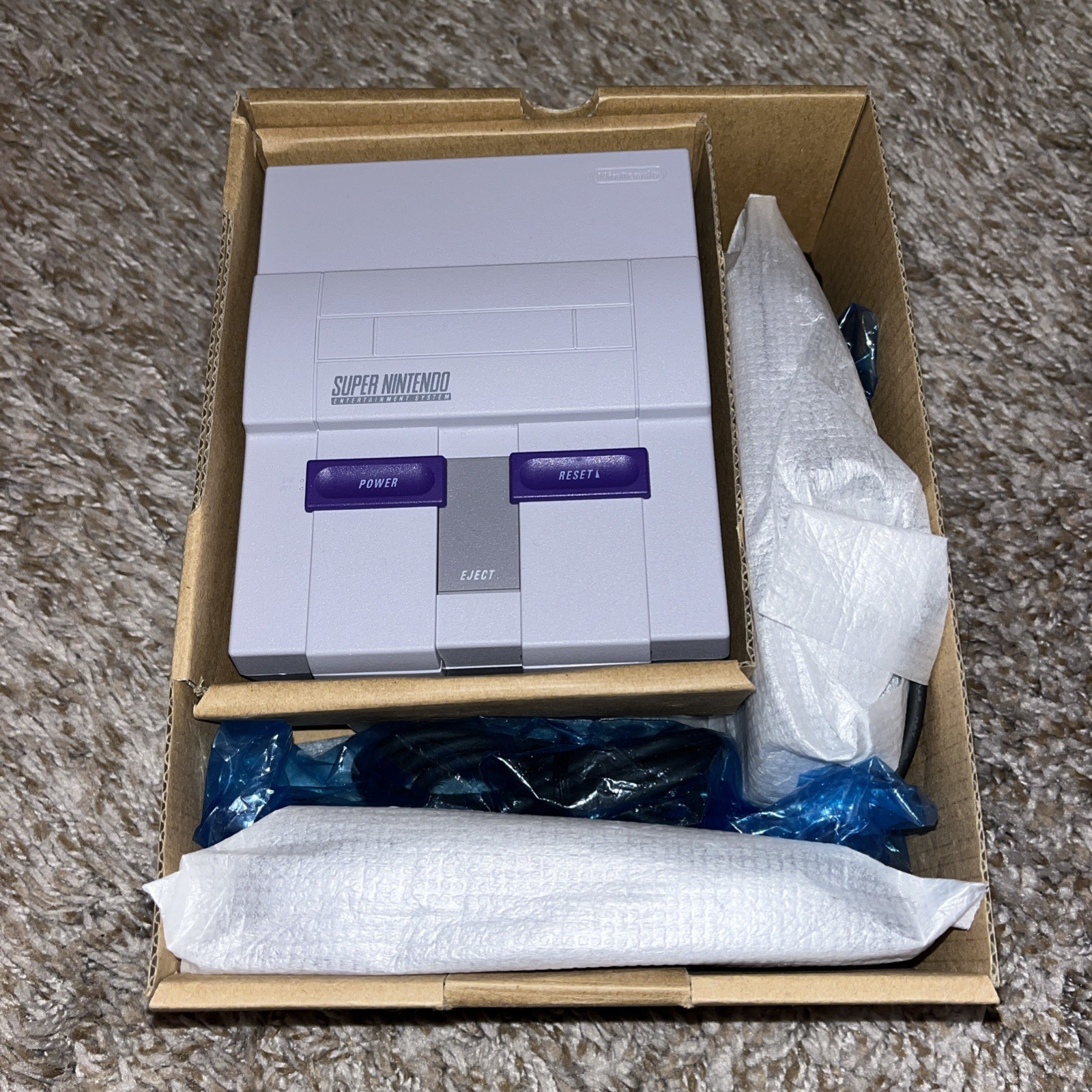 Used Genuine Super Nintendo Entertainment SNES Classic Edition 200 Games Mini