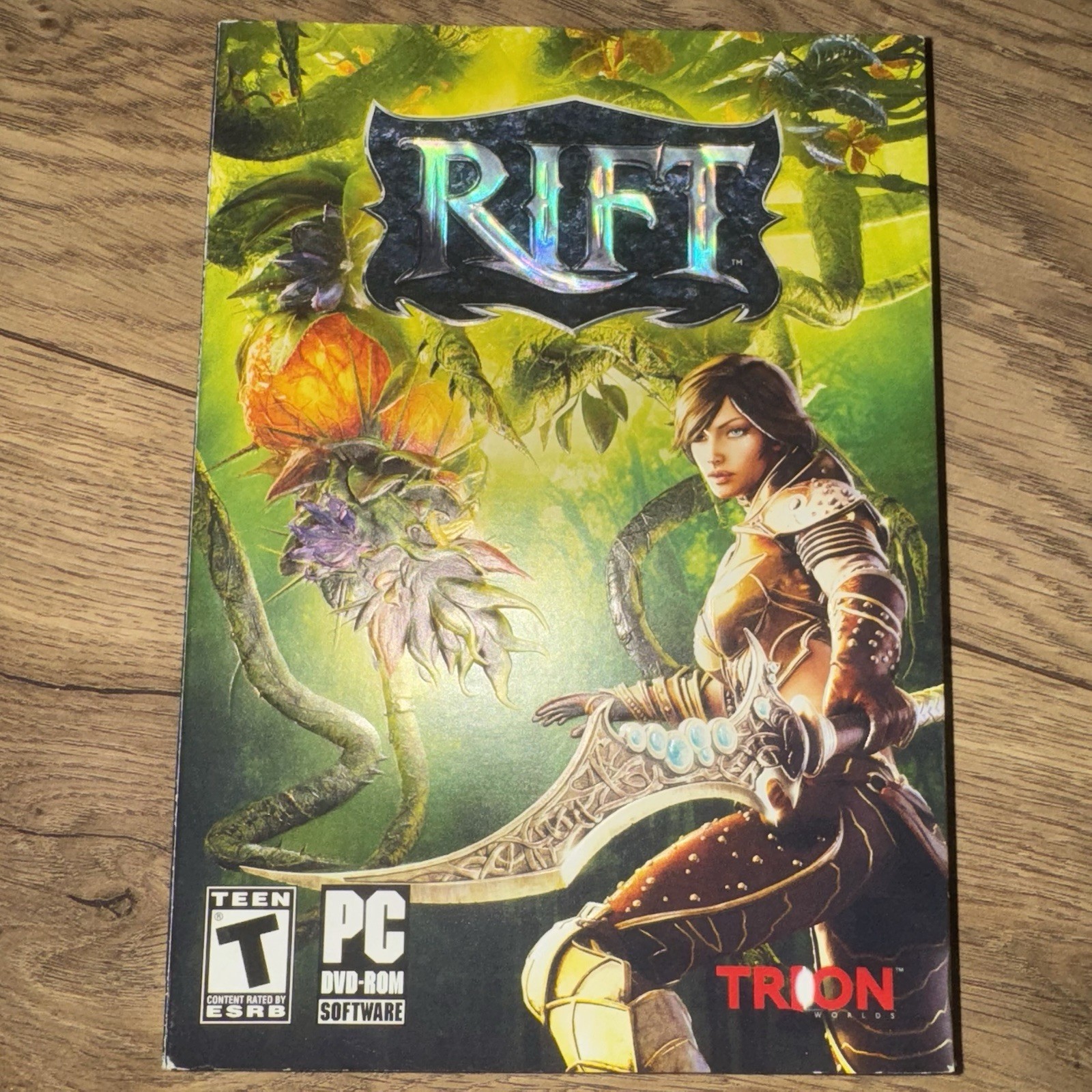 RIFT PC Big Box Complete Map Manual Disc Trion Worlds MMO Game Collector