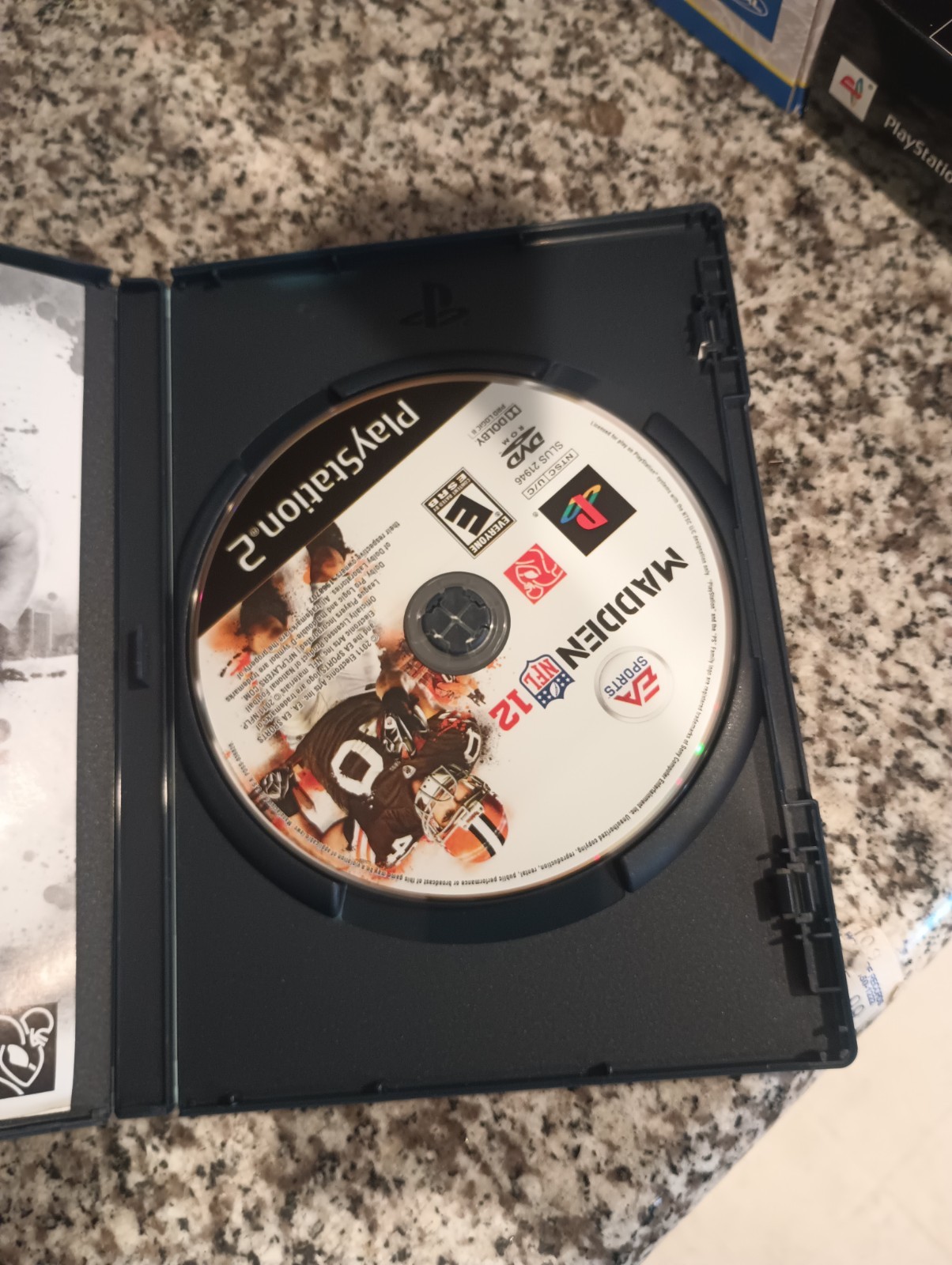Madden NFL 12 (Sony PlayStation 2, 2011)